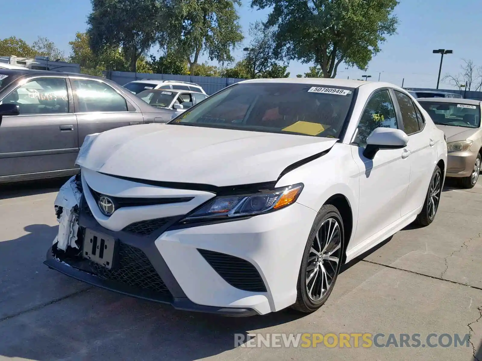 2 Photograph of a damaged car 4T1B11HK7KU779759 TOYOTA CAMRY 2019