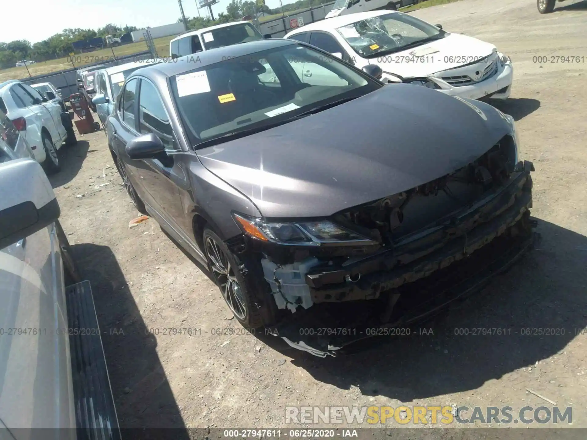 1 Photograph of a damaged car 4T1B11HK7KU779888 TOYOTA CAMRY 2019