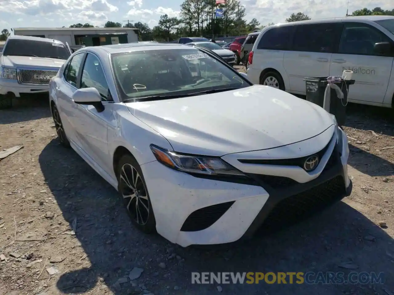 1 Photograph of a damaged car 4T1B11HK7KU780376 TOYOTA CAMRY 2019