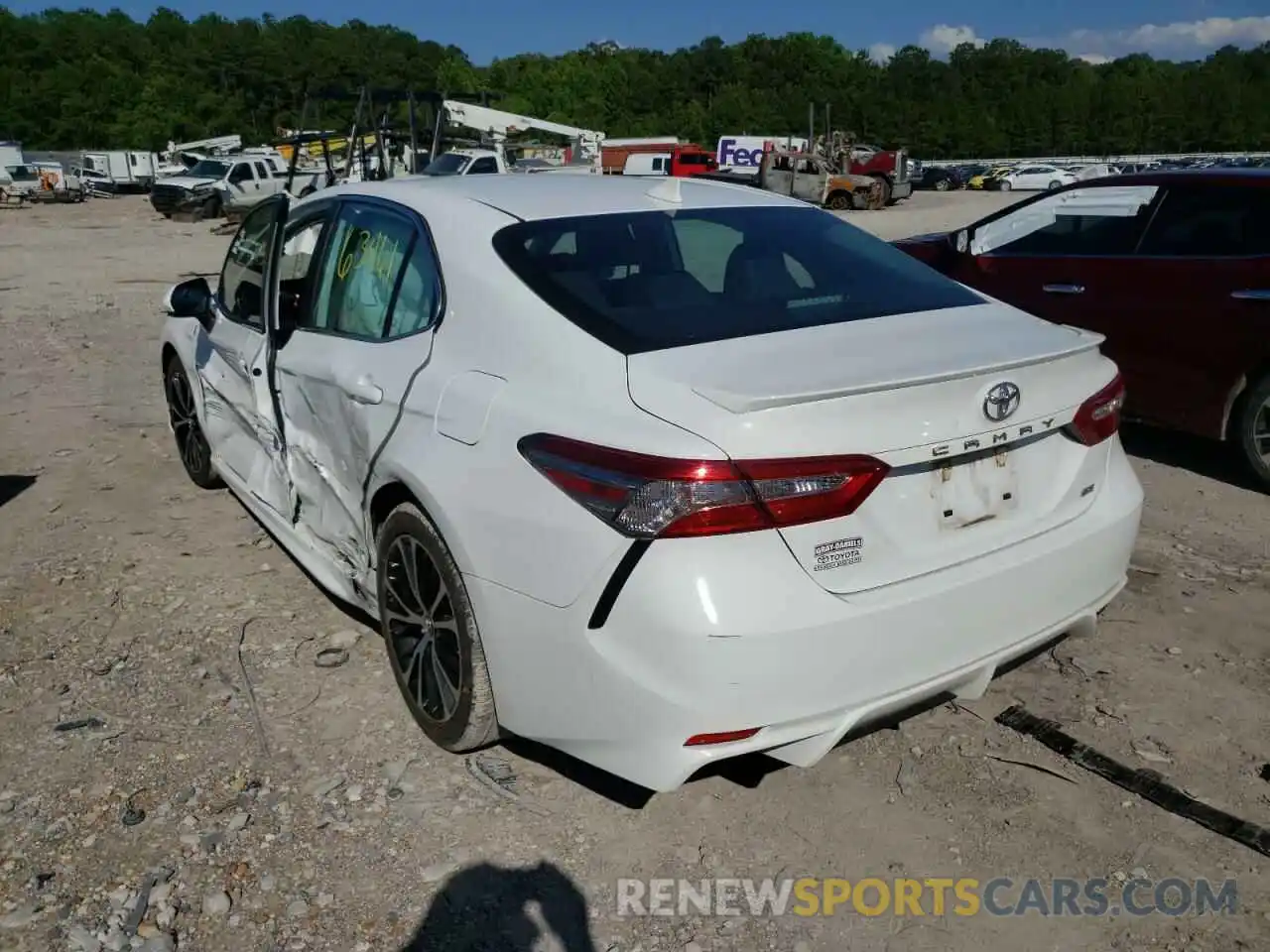 3 Photograph of a damaged car 4T1B11HK7KU780376 TOYOTA CAMRY 2019