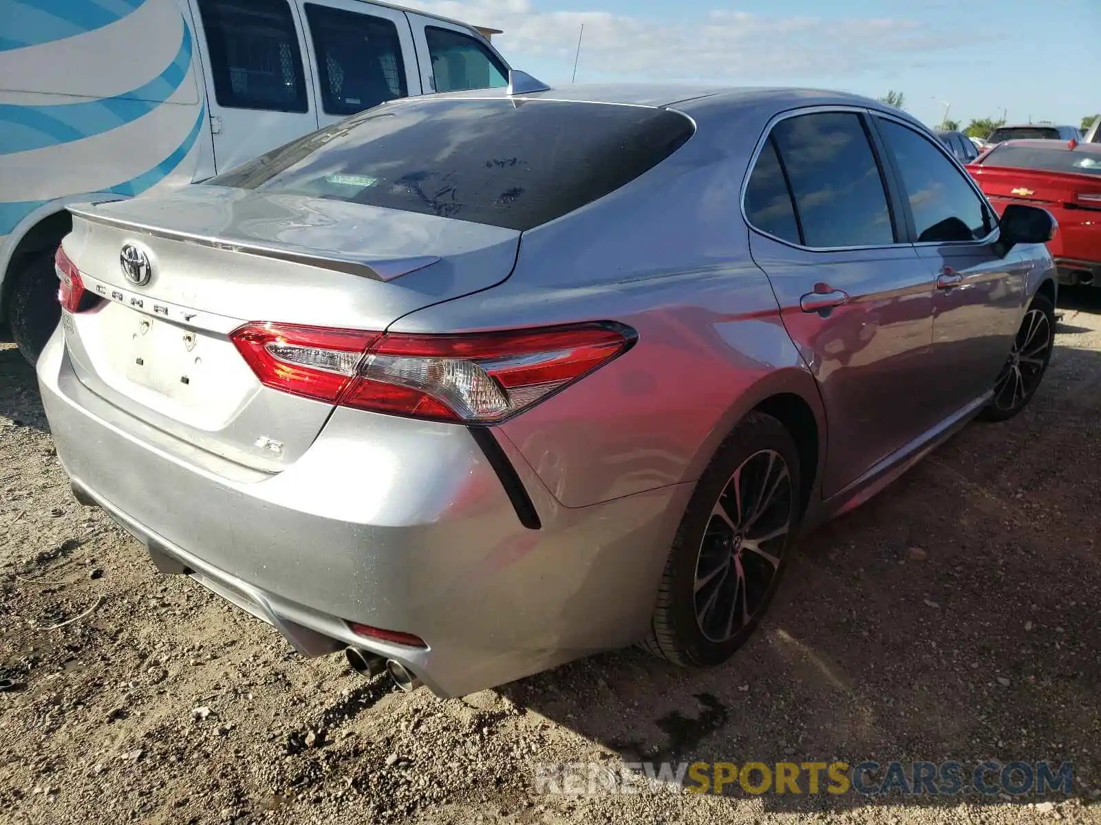 4 Фотография поврежденного автомобиля 4T1B11HK7KU781625 TOYOTA CAMRY 2019