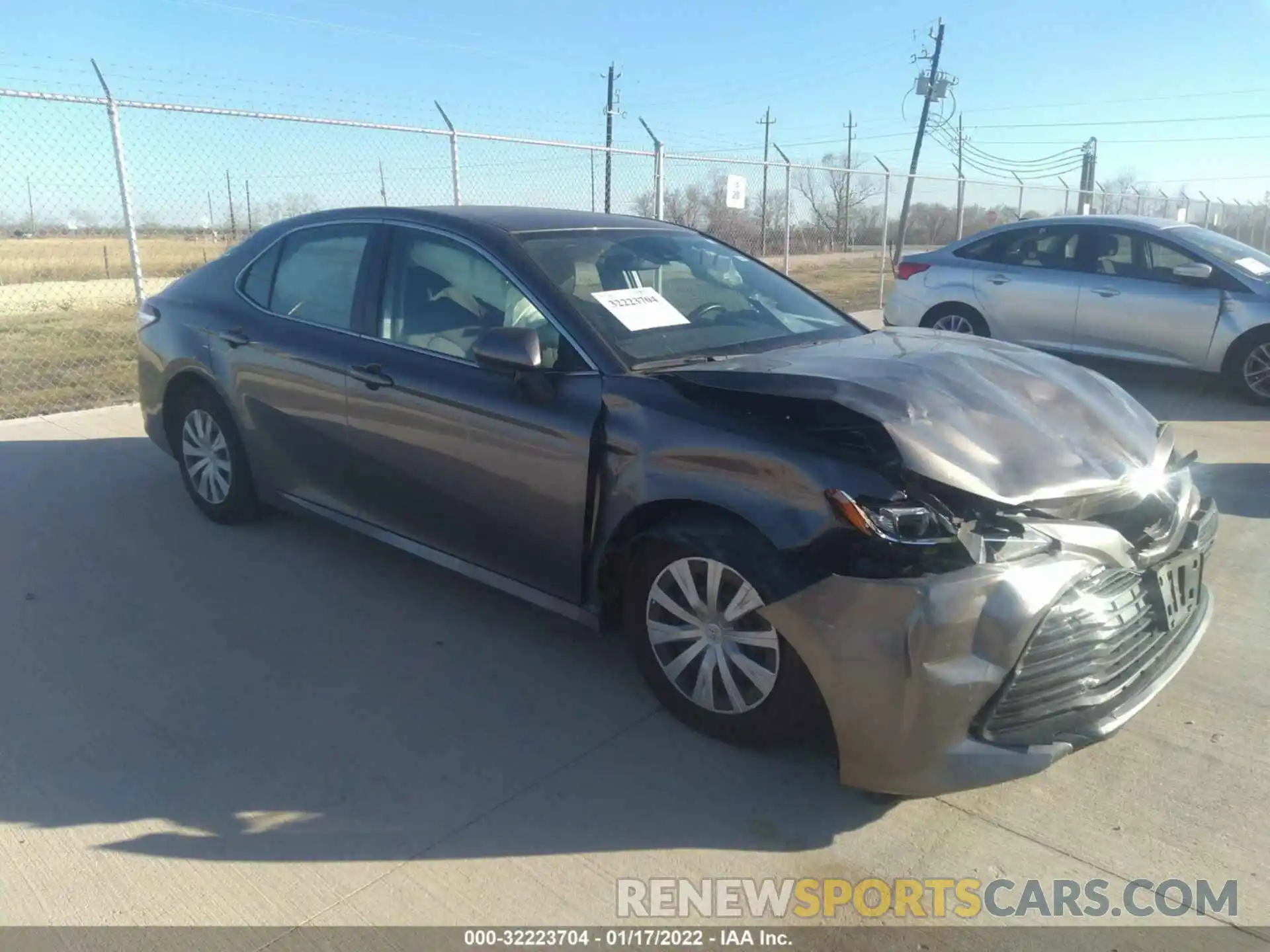 1 Photograph of a damaged car 4T1B11HK7KU782421 TOYOTA CAMRY 2019