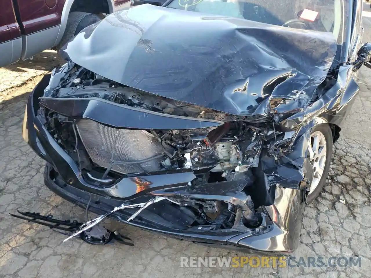 9 Photograph of a damaged car 4T1B11HK7KU787005 TOYOTA CAMRY 2019