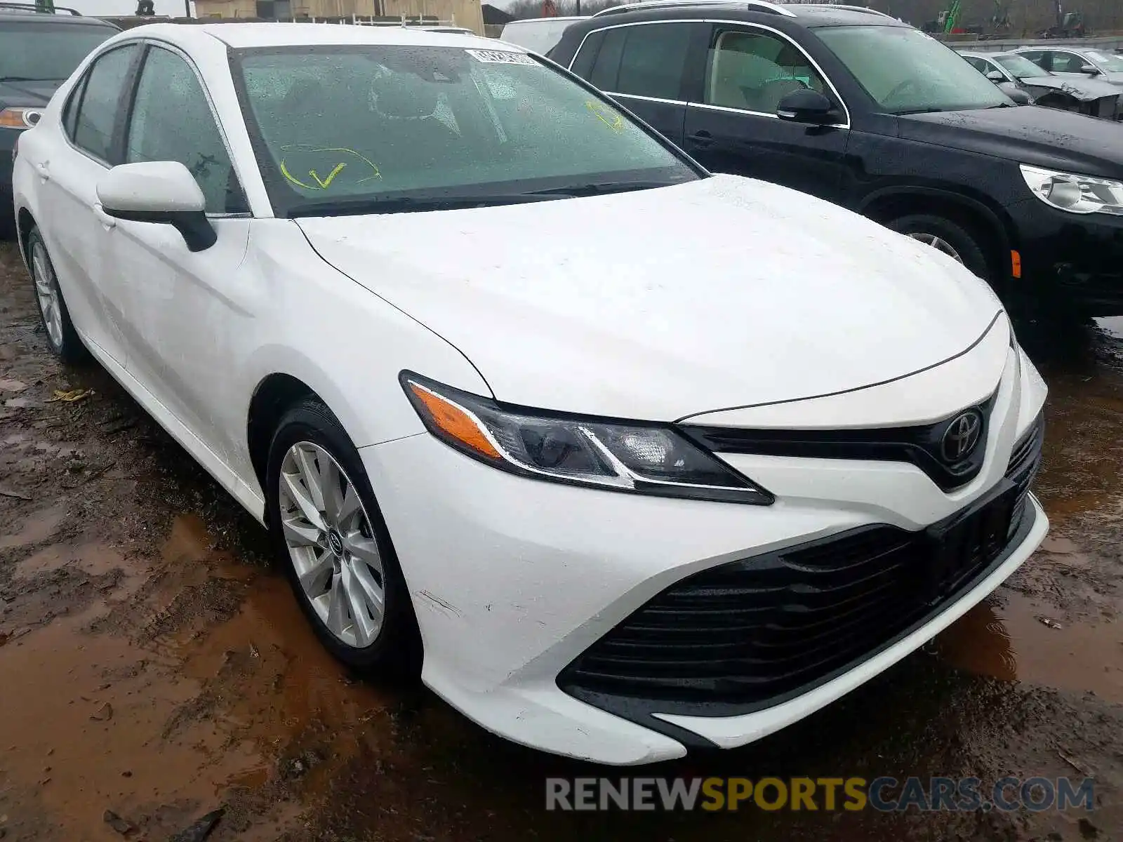 1 Photograph of a damaged car 4T1B11HK7KU788980 TOYOTA CAMRY 2019