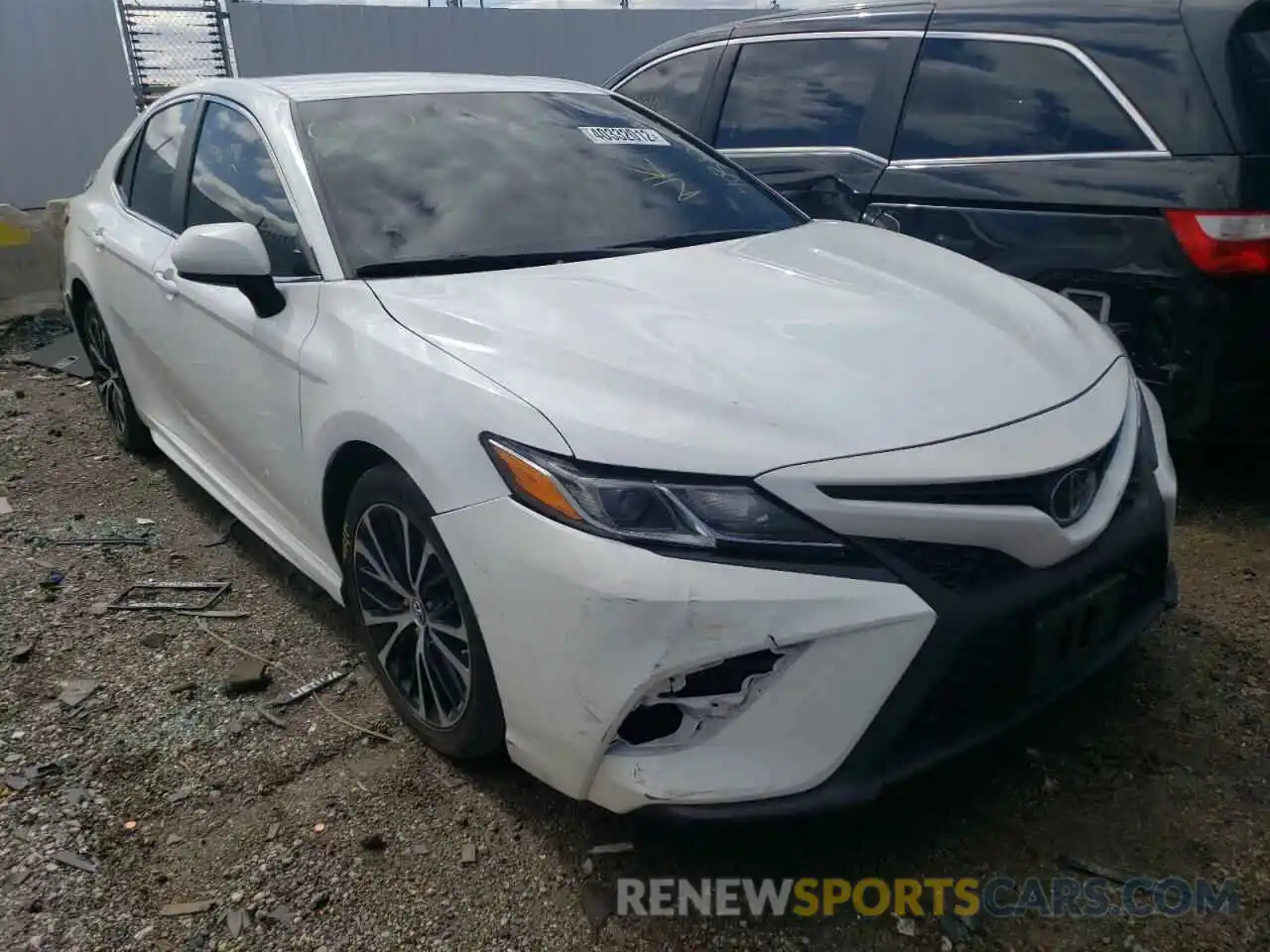 1 Photograph of a damaged car 4T1B11HK7KU790261 TOYOTA CAMRY 2019