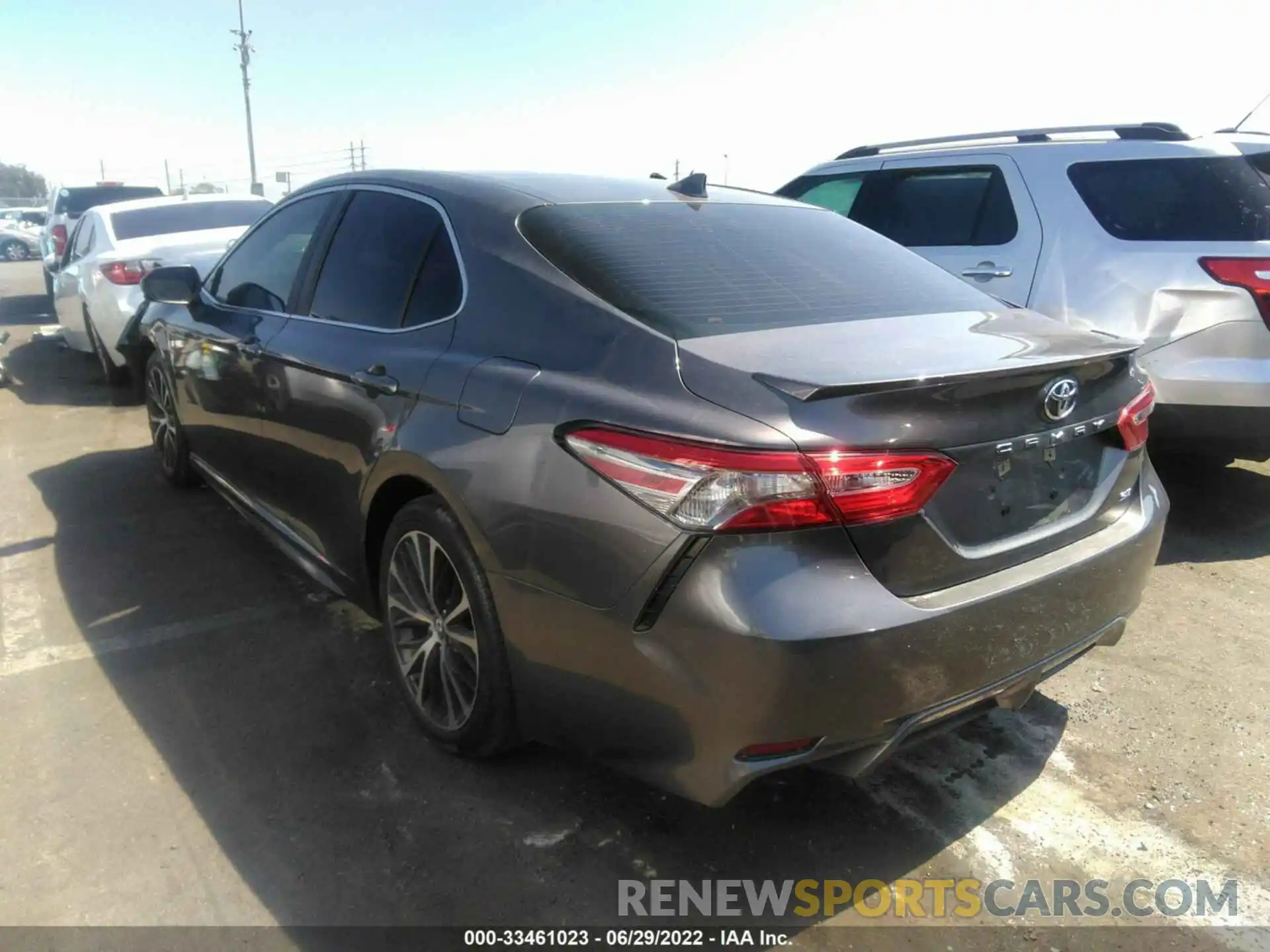 3 Photograph of a damaged car 4T1B11HK7KU791538 TOYOTA CAMRY 2019