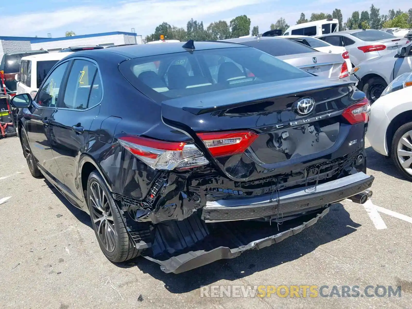 3 Photograph of a damaged car 4T1B11HK7KU791605 TOYOTA CAMRY 2019