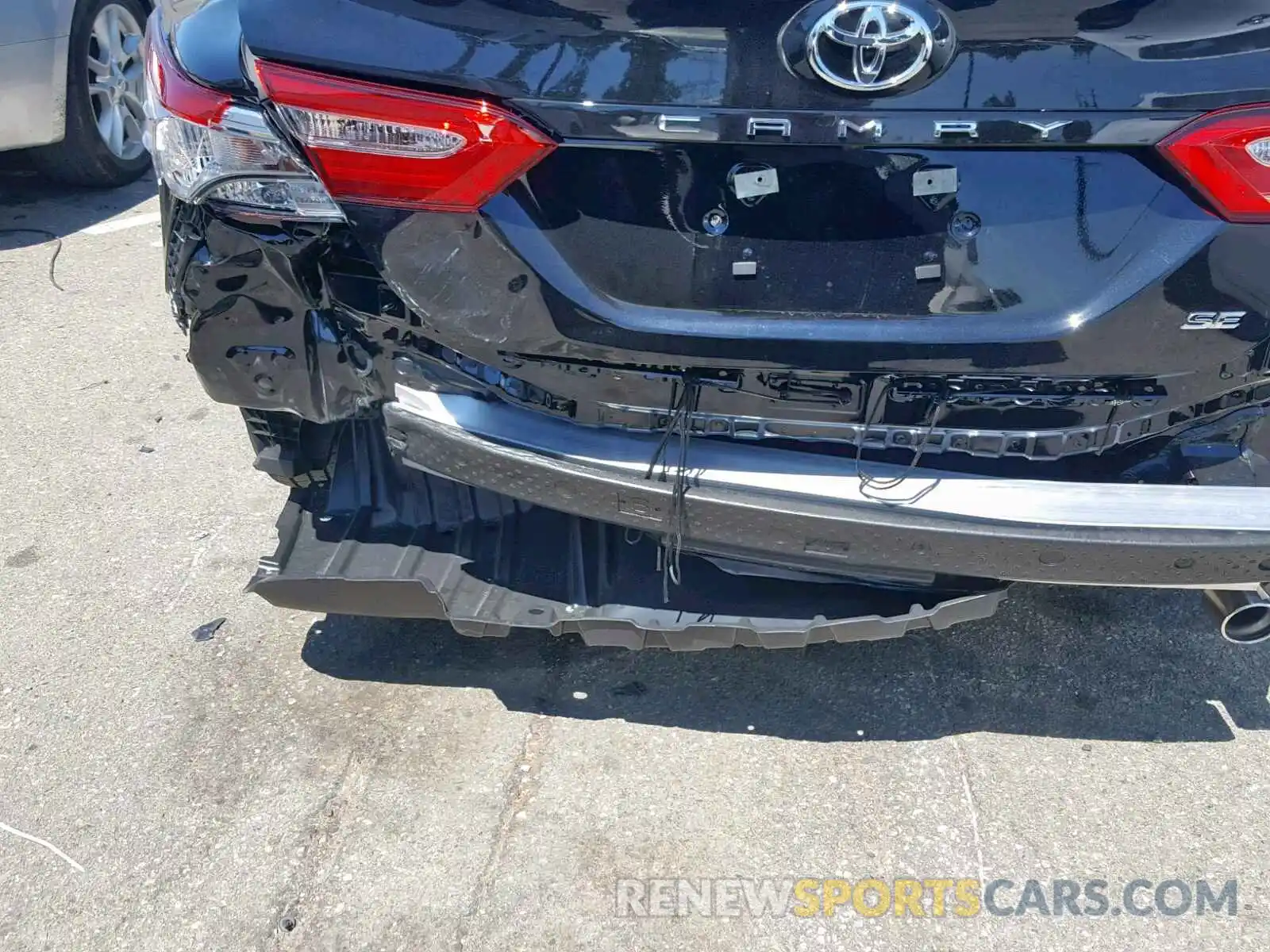 9 Photograph of a damaged car 4T1B11HK7KU791605 TOYOTA CAMRY 2019