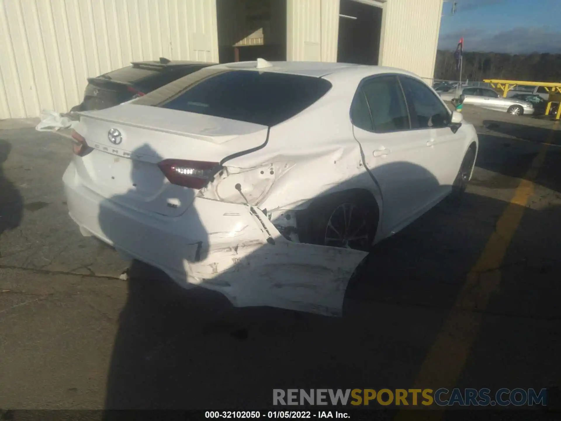 4 Photograph of a damaged car 4T1B11HK7KU792009 TOYOTA CAMRY 2019