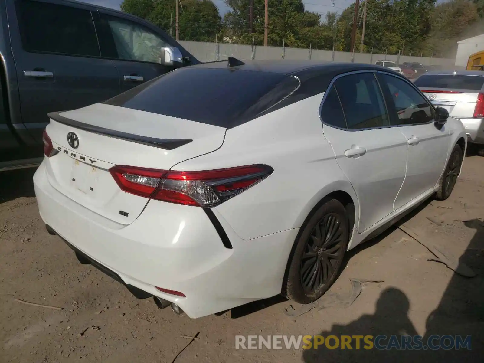 4 Photograph of a damaged car 4T1B11HK7KU792592 TOYOTA CAMRY 2019