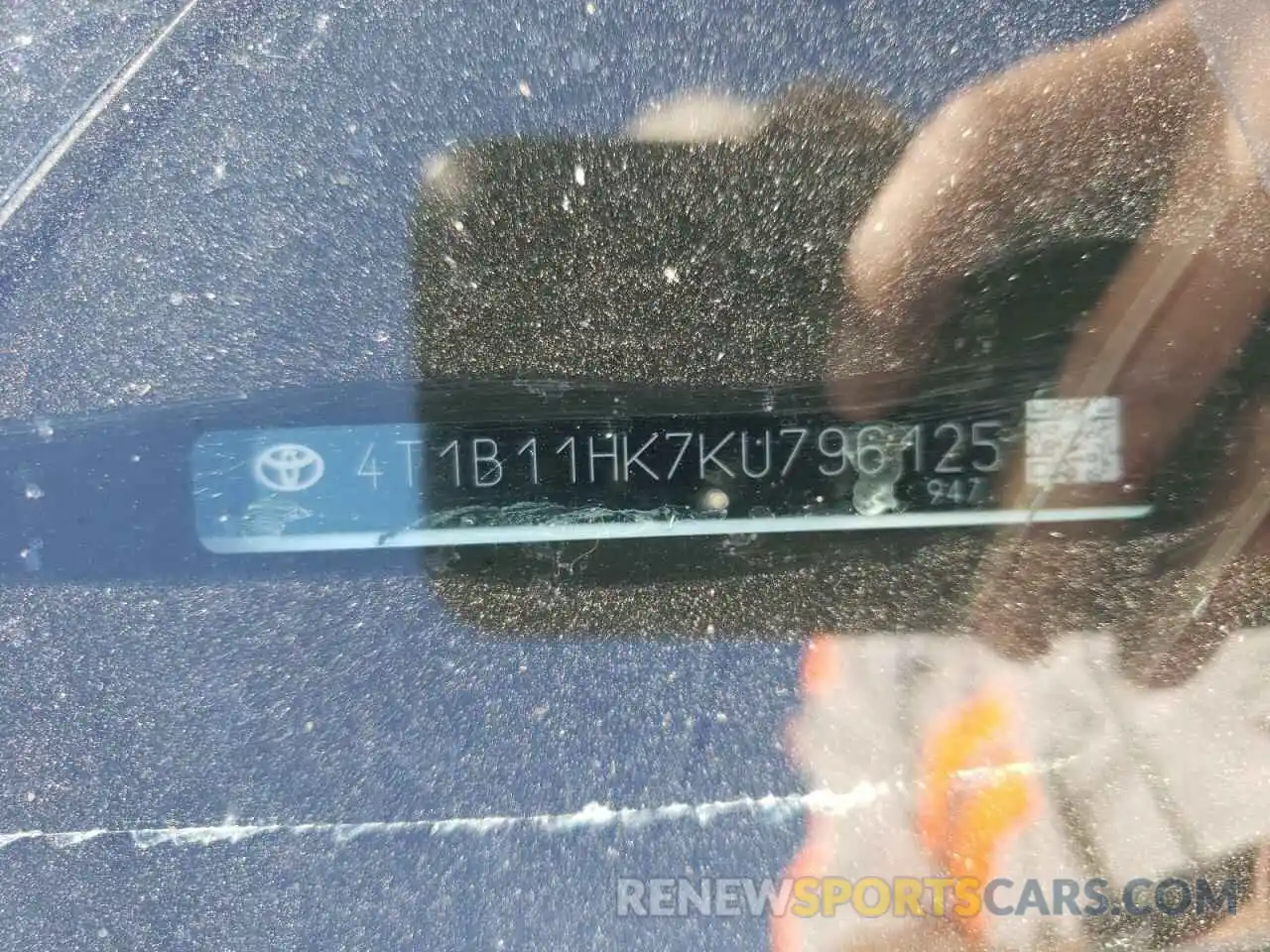 10 Photograph of a damaged car 4T1B11HK7KU796125 TOYOTA CAMRY 2019