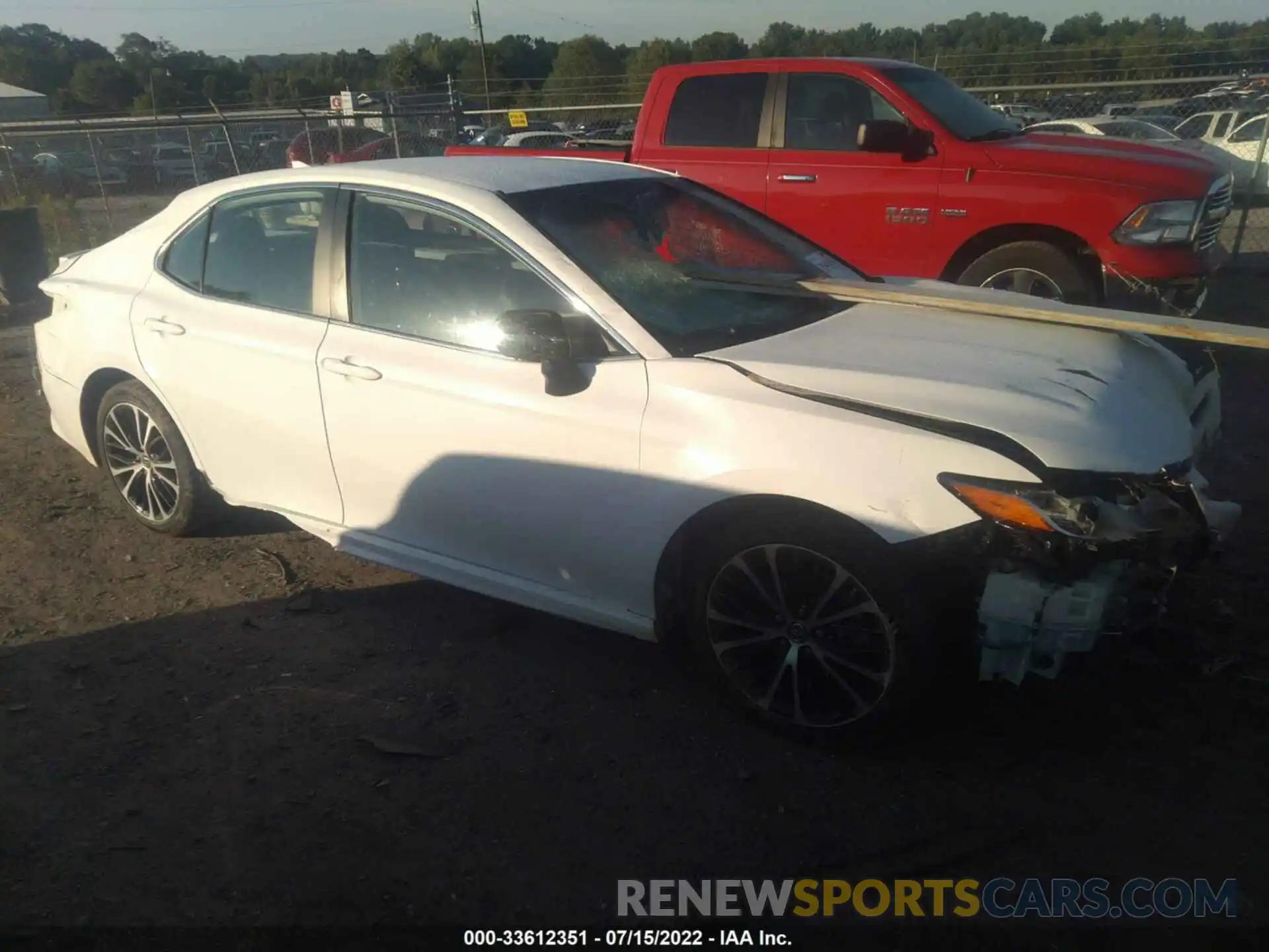 1 Photograph of a damaged car 4T1B11HK7KU798327 TOYOTA CAMRY 2019