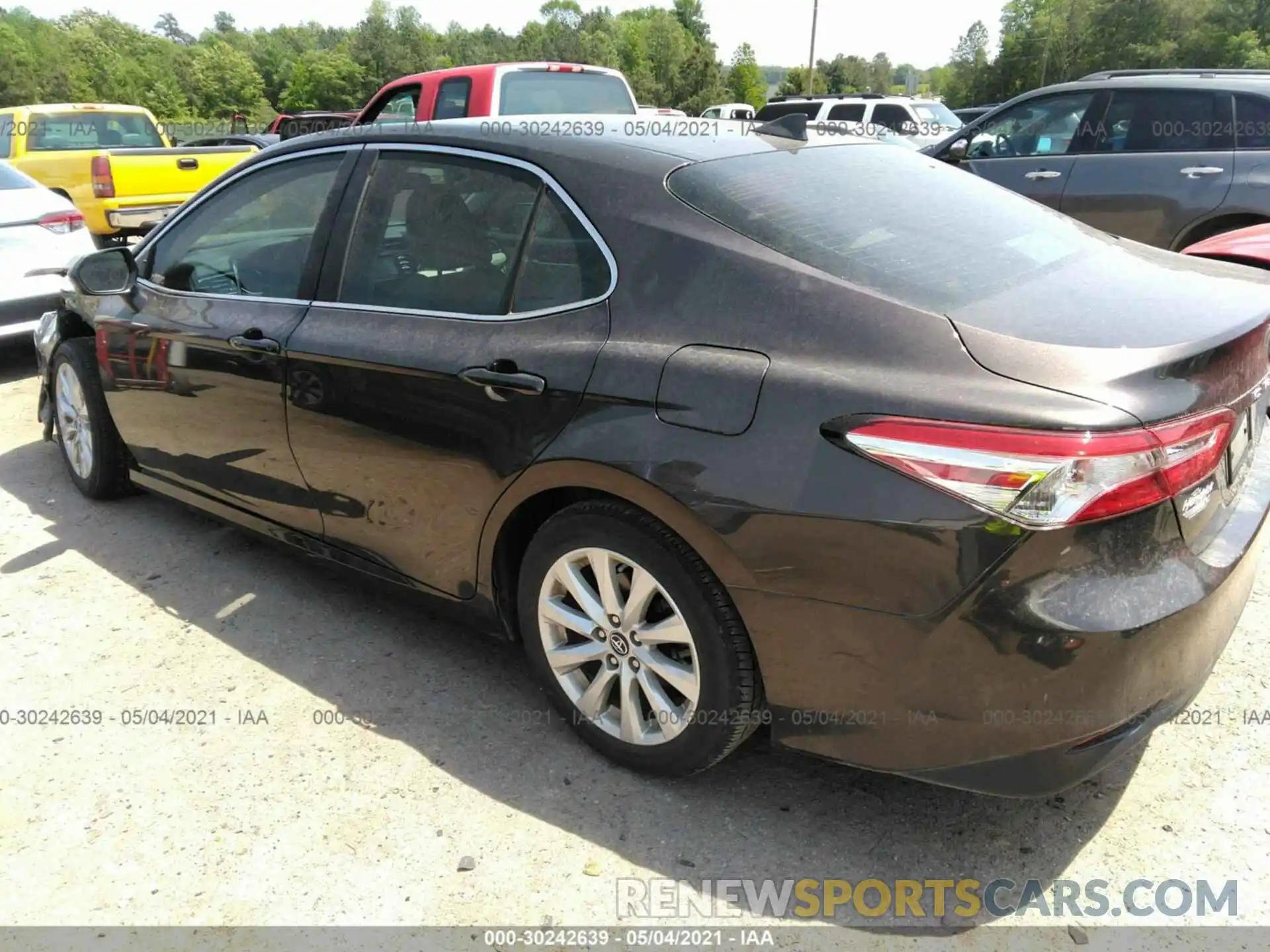 3 Photograph of a damaged car 4T1B11HK7KU798523 TOYOTA CAMRY 2019