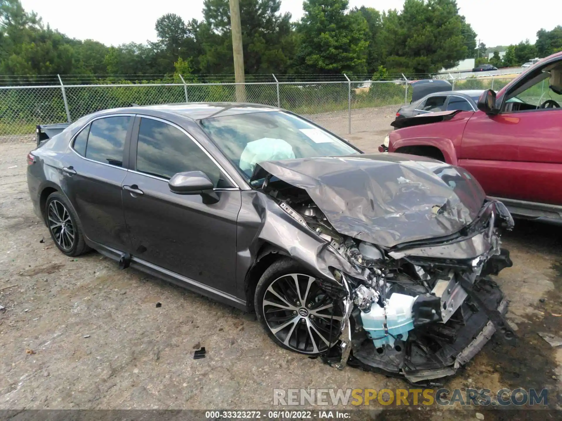 1 Photograph of a damaged car 4T1B11HK7KU800870 TOYOTA CAMRY 2019