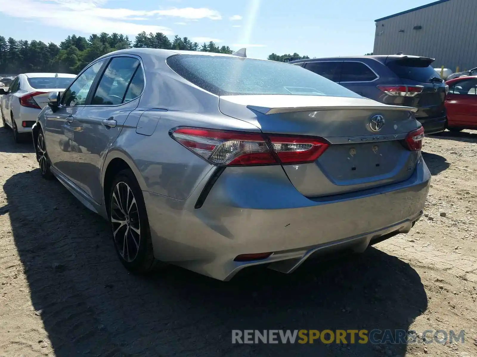 3 Photograph of a damaged car 4T1B11HK7KU804417 TOYOTA CAMRY 2019