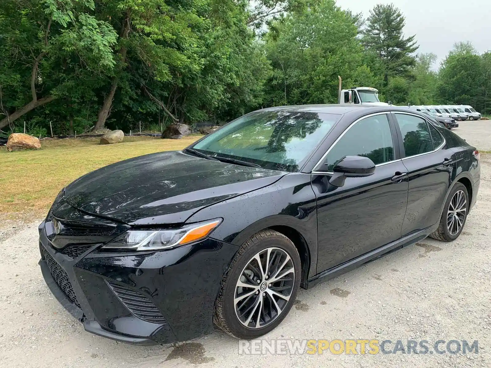 2 Photograph of a damaged car 4T1B11HK7KU804451 TOYOTA CAMRY 2019