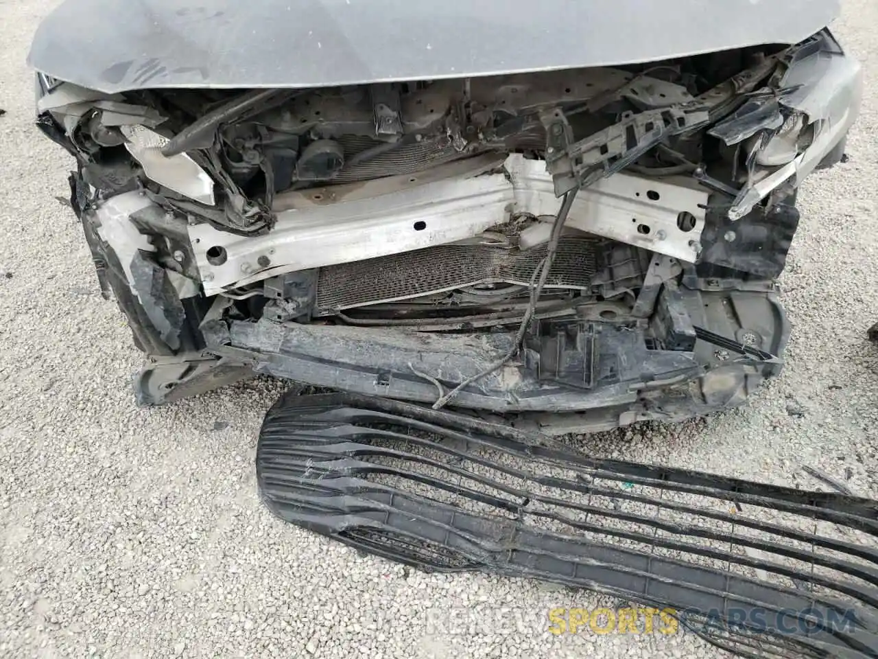 9 Photograph of a damaged car 4T1B11HK7KU805129 TOYOTA CAMRY 2019