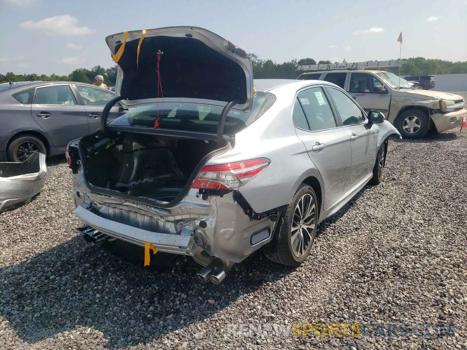 4 Фотография поврежденного автомобиля 4T1B11HK7KU805258 TOYOTA CAMRY 2019