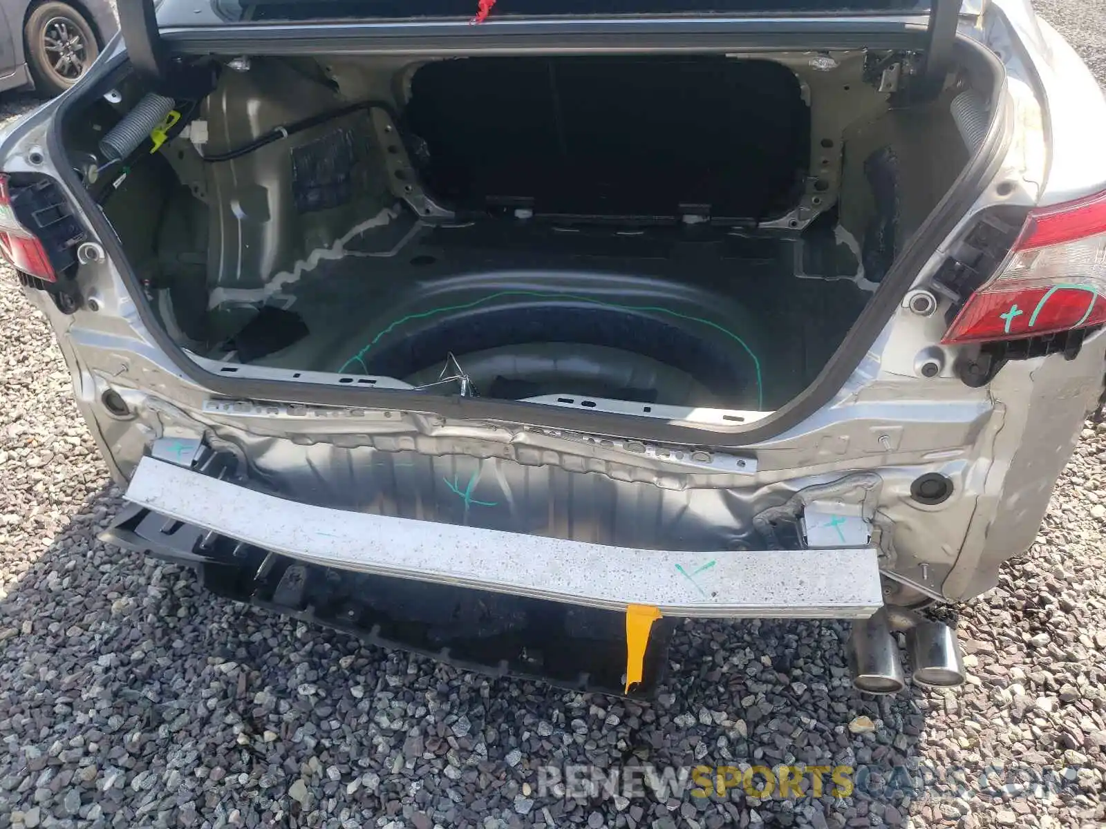 9 Photograph of a damaged car 4T1B11HK7KU805258 TOYOTA CAMRY 2019