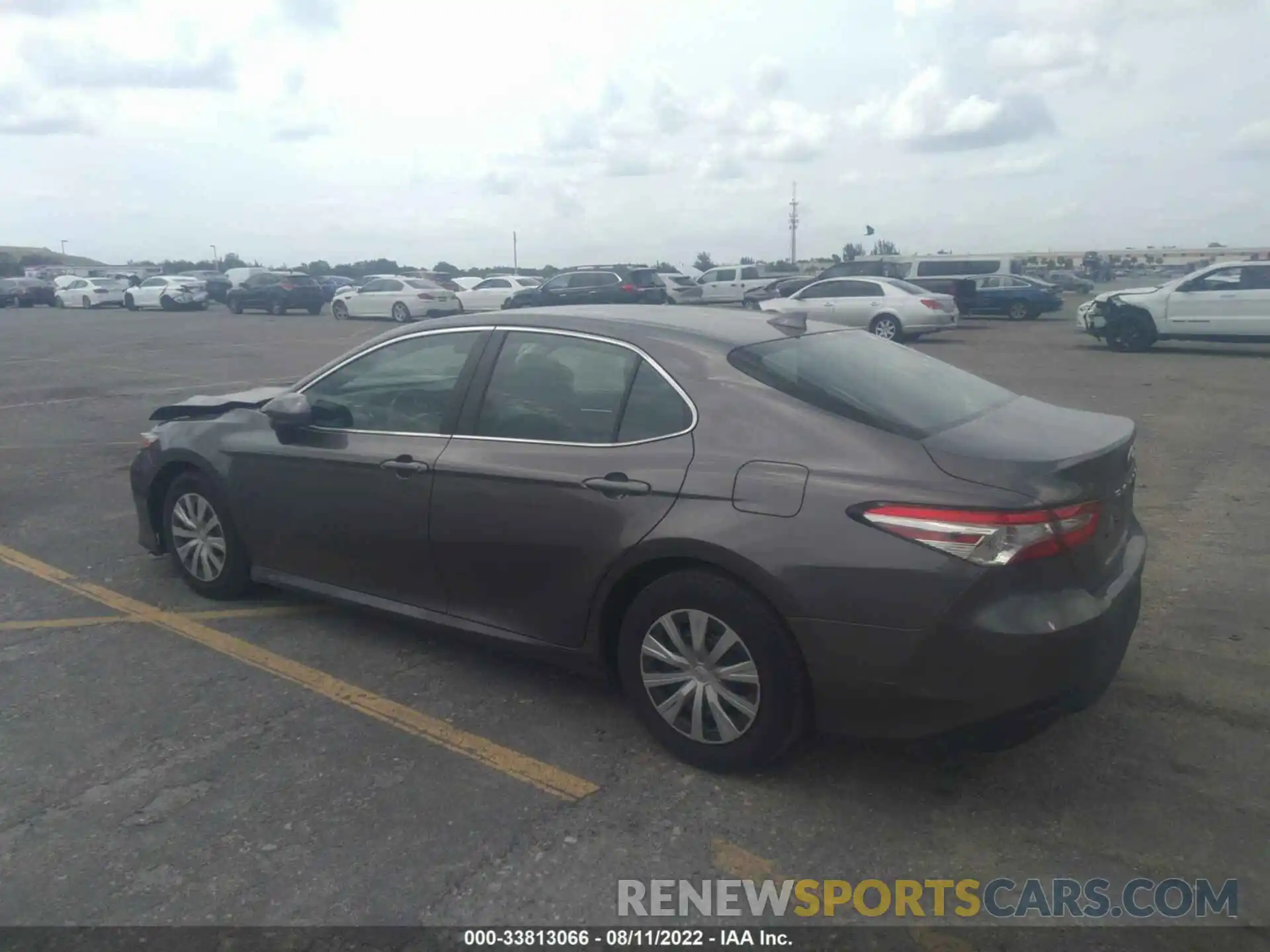 3 Photograph of a damaged car 4T1B11HK7KU810010 TOYOTA CAMRY 2019