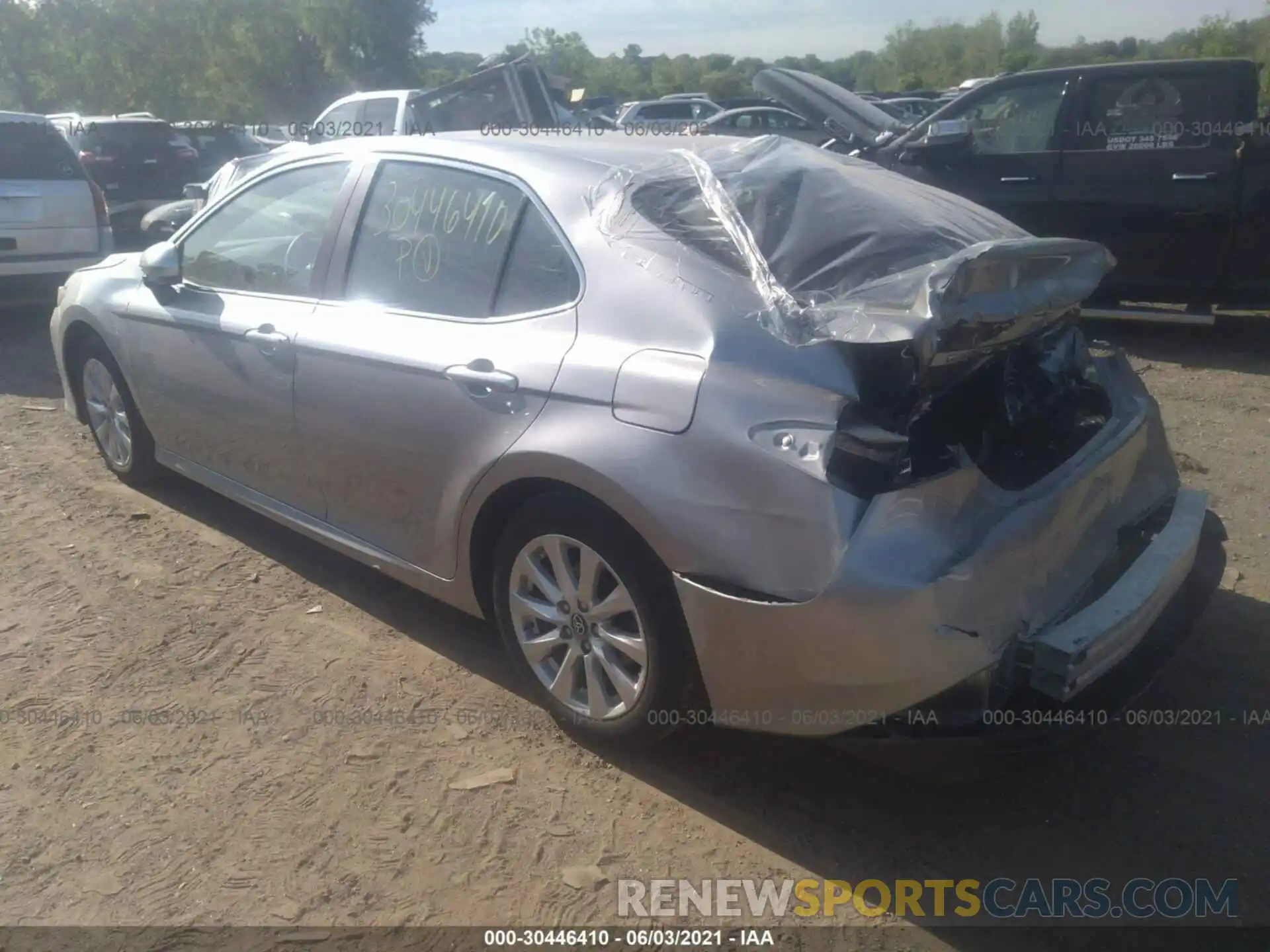 3 Photograph of a damaged car 4T1B11HK7KU810136 TOYOTA CAMRY 2019