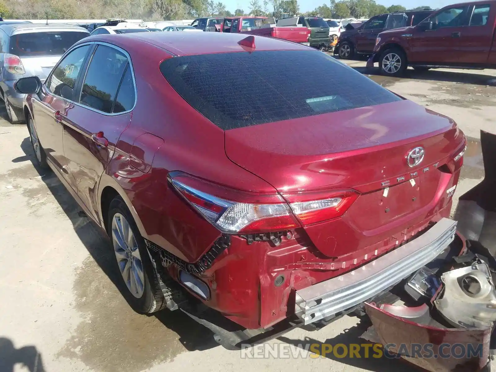 3 Photograph of a damaged car 4T1B11HK7KU810430 TOYOTA CAMRY 2019