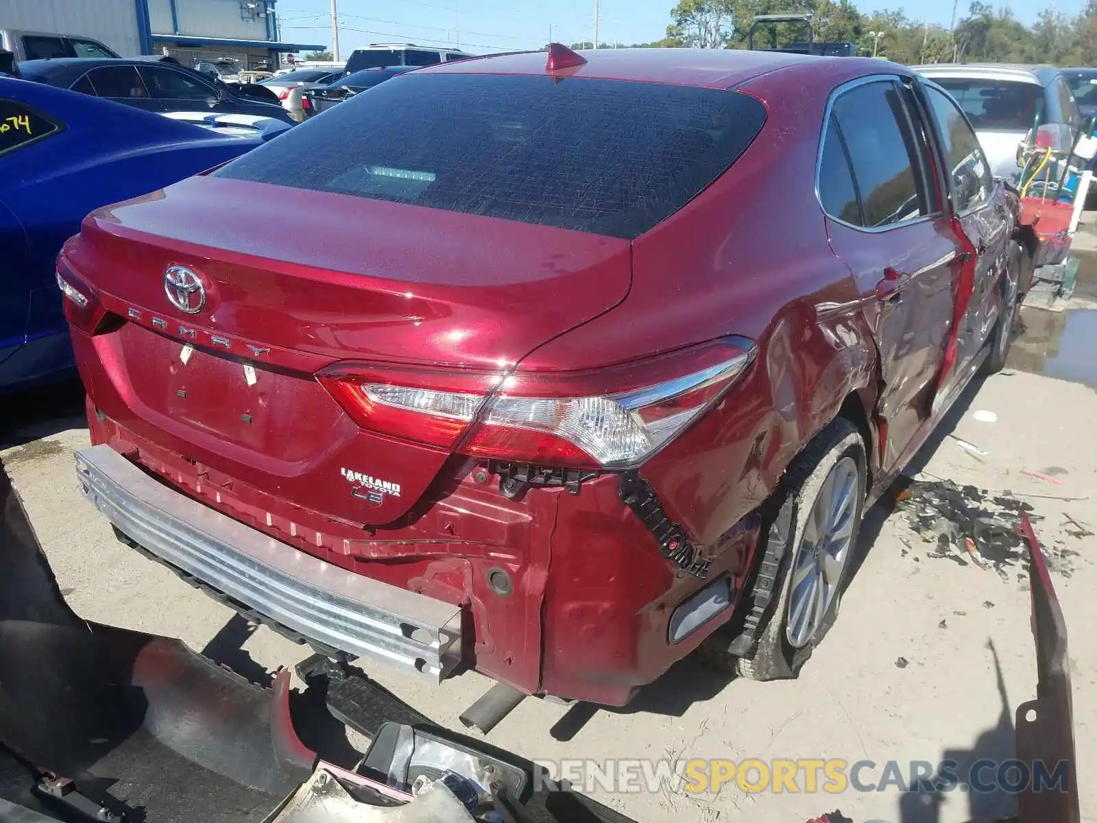 4 Photograph of a damaged car 4T1B11HK7KU810430 TOYOTA CAMRY 2019