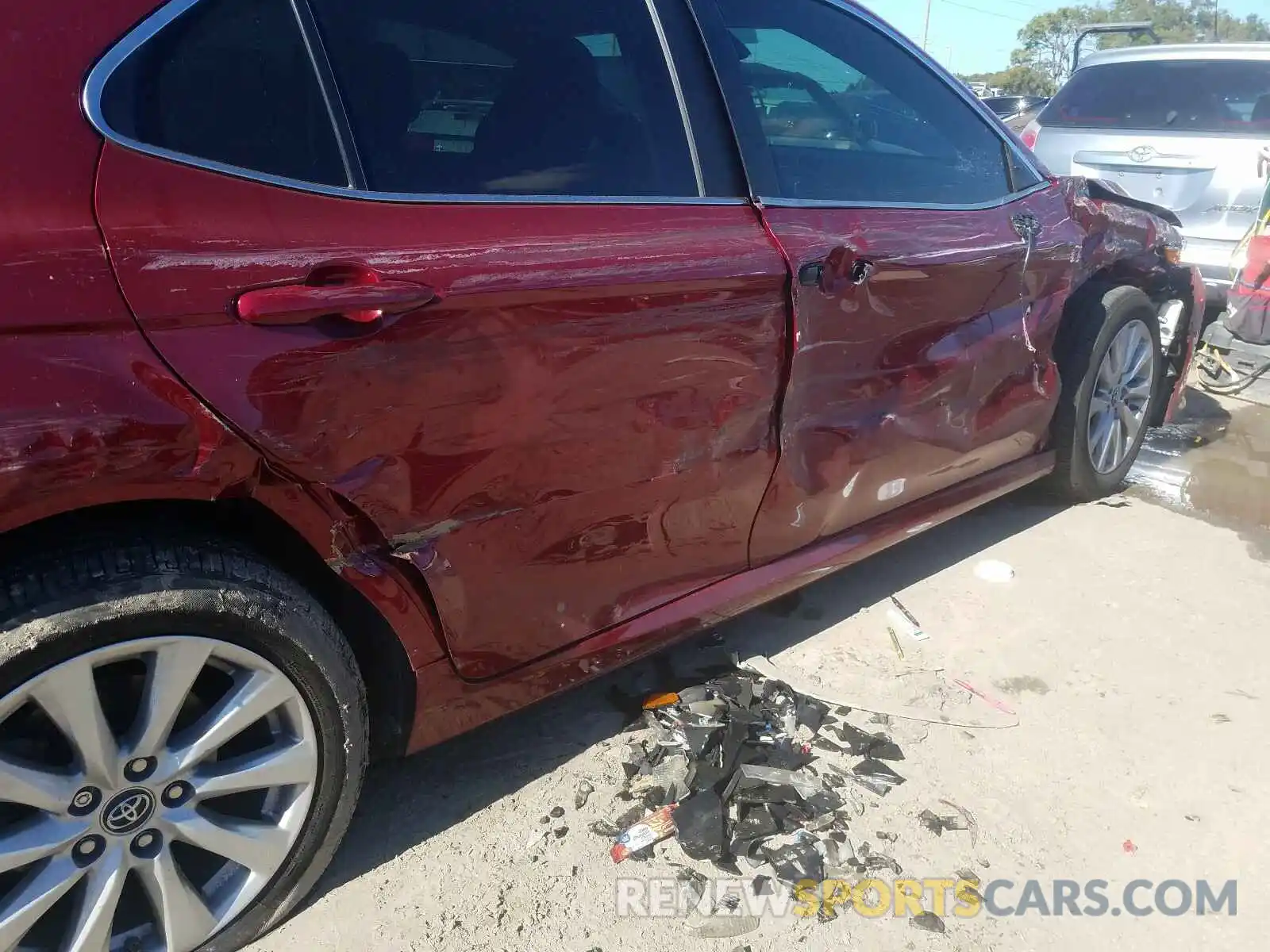 9 Photograph of a damaged car 4T1B11HK7KU810430 TOYOTA CAMRY 2019