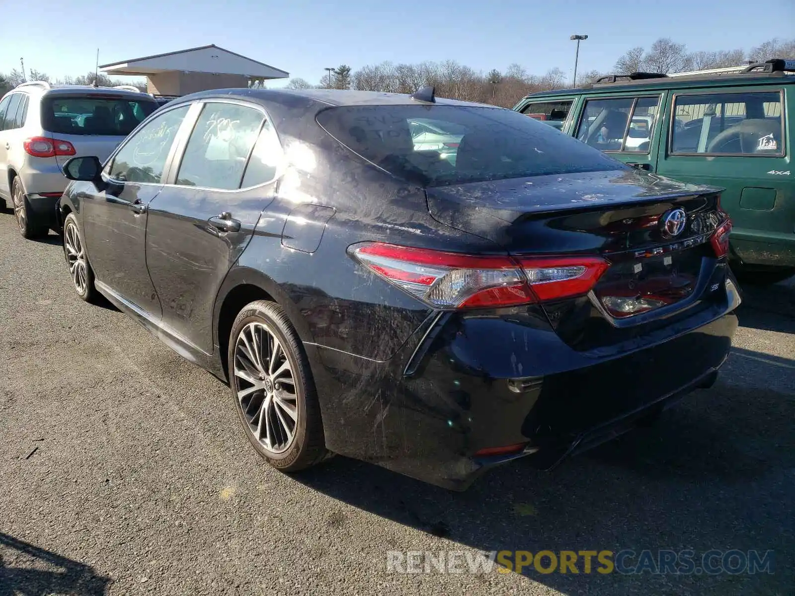 3 Photograph of a damaged car 4T1B11HK7KU811237 TOYOTA CAMRY 2019