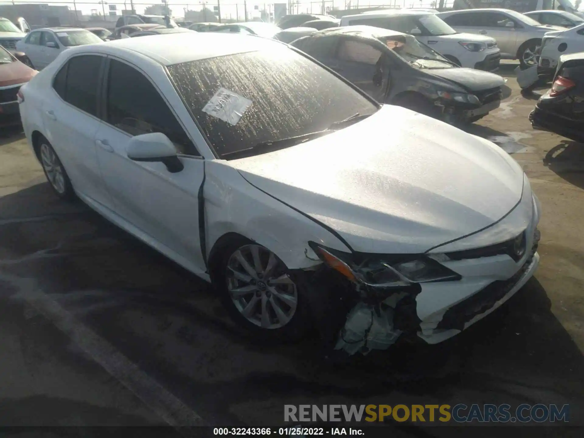 1 Photograph of a damaged car 4T1B11HK7KU816051 TOYOTA CAMRY 2019