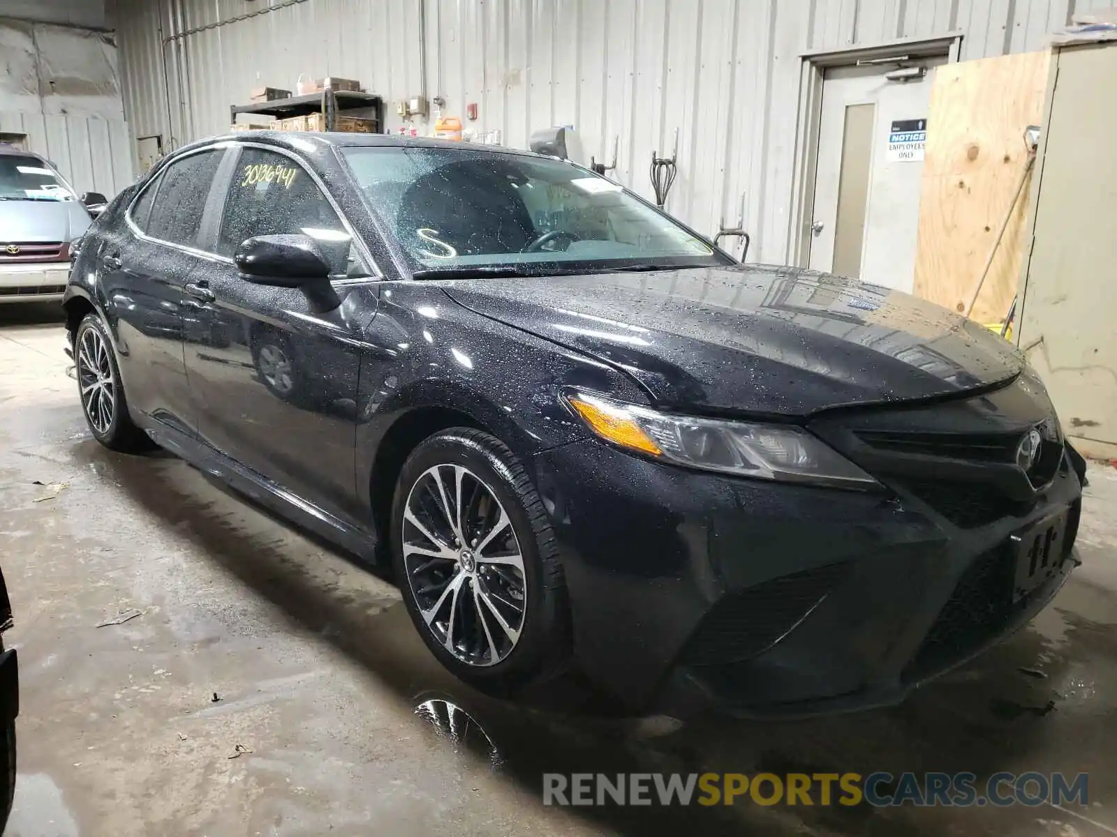 1 Photograph of a damaged car 4T1B11HK7KU816695 TOYOTA CAMRY 2019