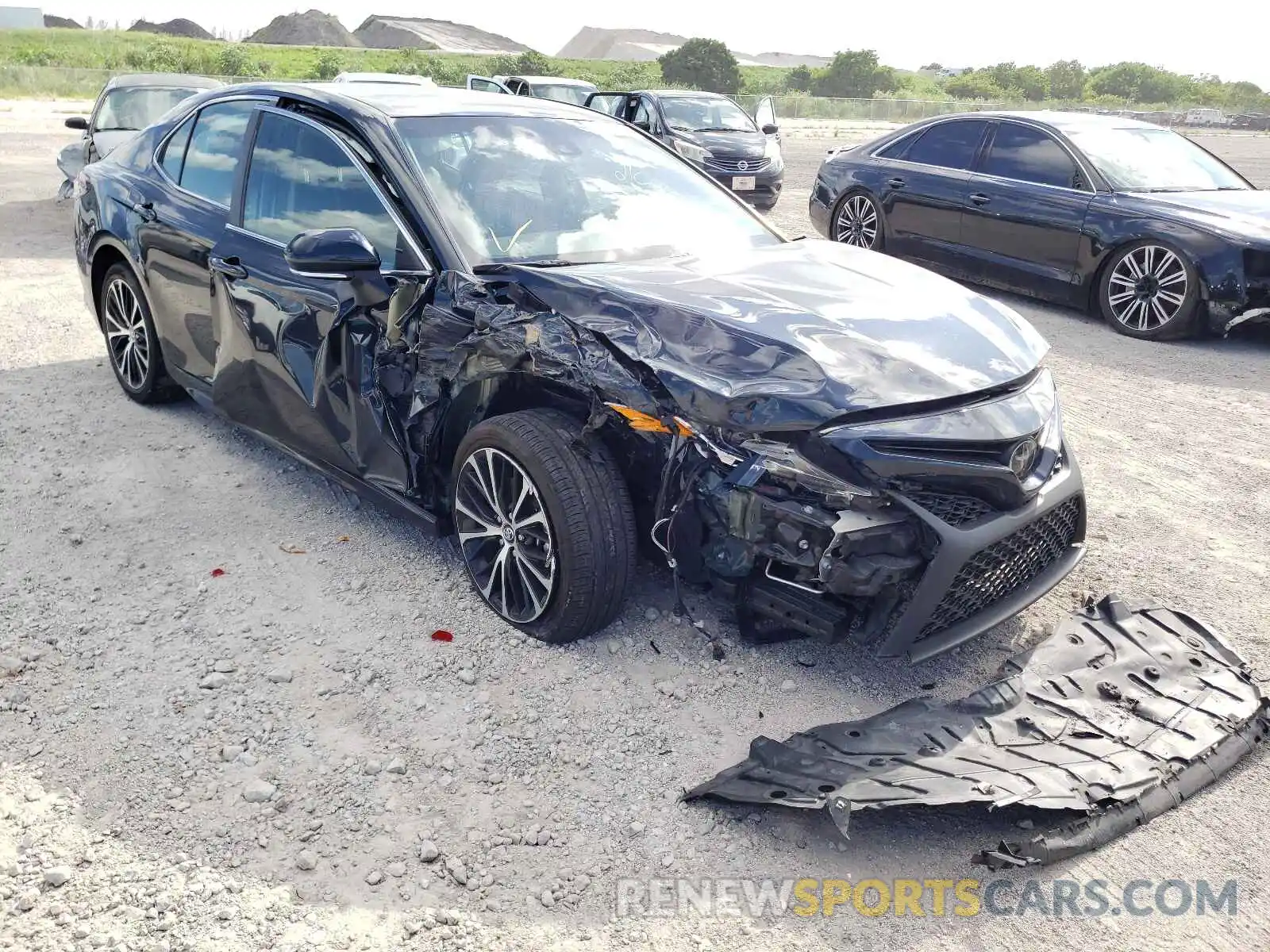 1 Photograph of a damaged car 4T1B11HK7KU822562 TOYOTA CAMRY 2019