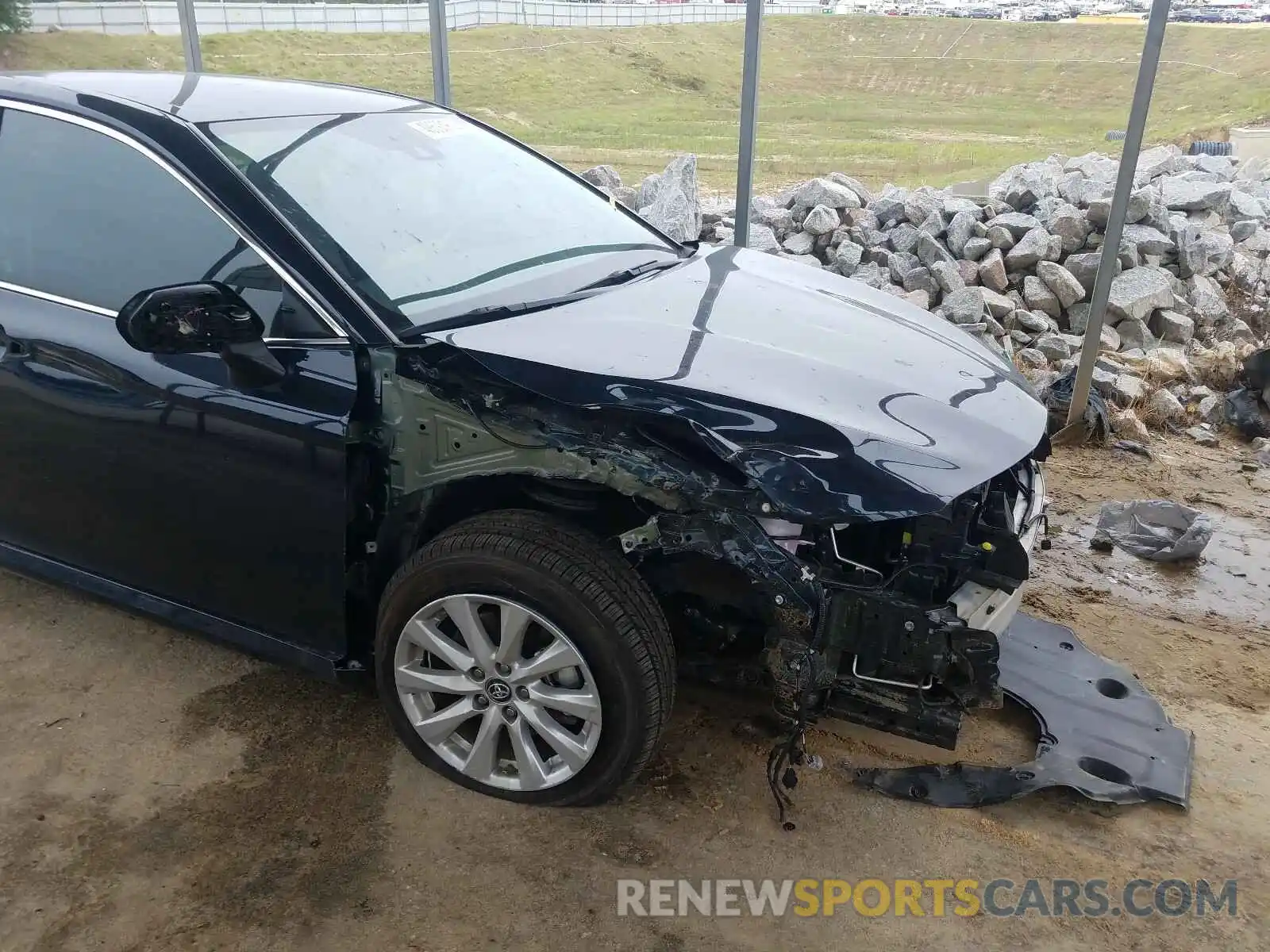 9 Photograph of a damaged car 4T1B11HK7KU824912 TOYOTA CAMRY 2019