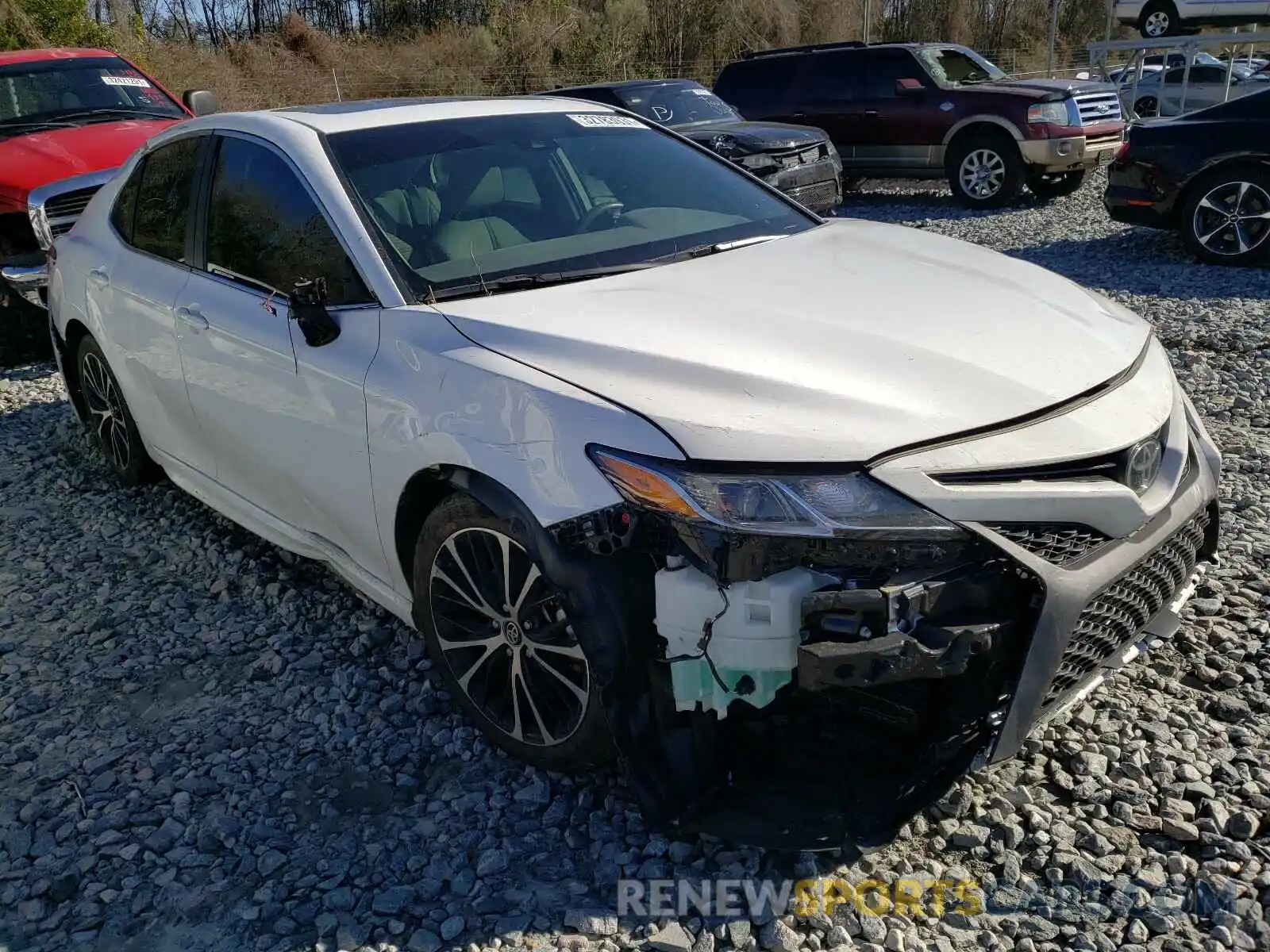 1 Photograph of a damaged car 4T1B11HK7KU825820 TOYOTA CAMRY 2019