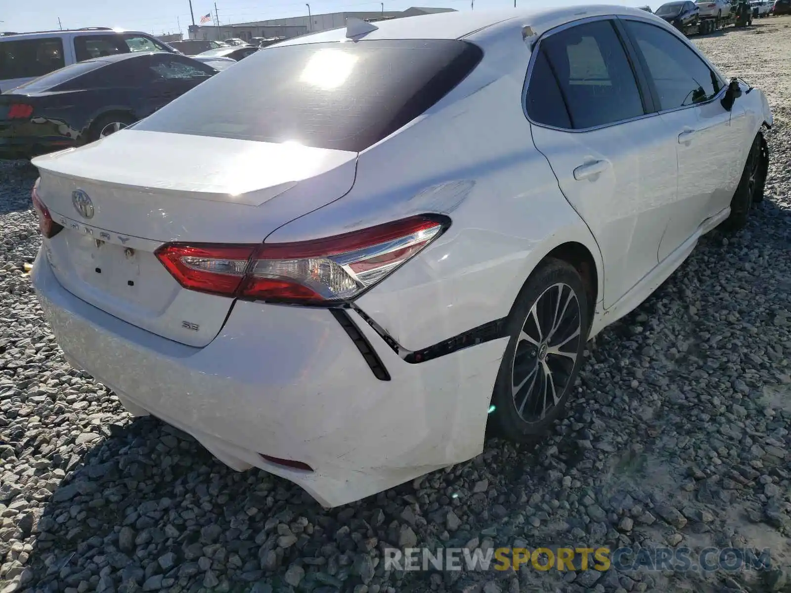 4 Photograph of a damaged car 4T1B11HK7KU825820 TOYOTA CAMRY 2019