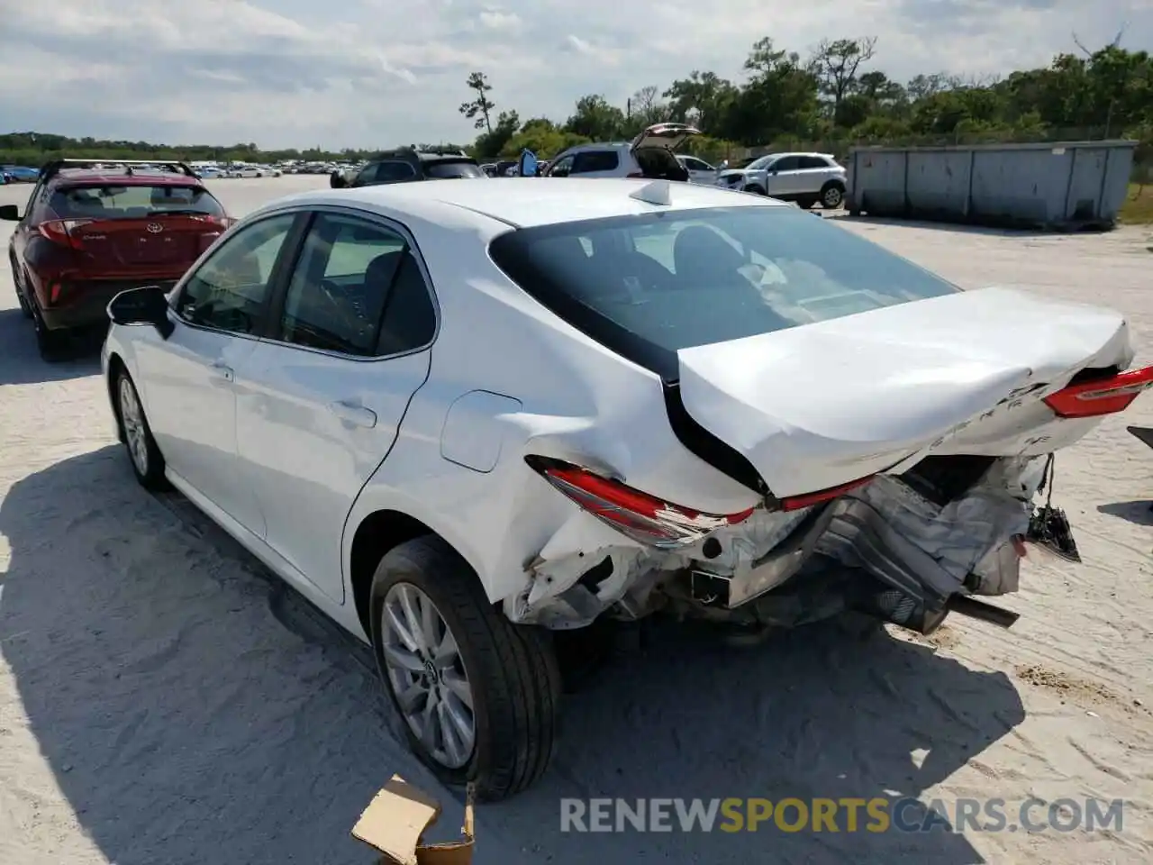 3 Photograph of a damaged car 4T1B11HK7KU830323 TOYOTA CAMRY 2019