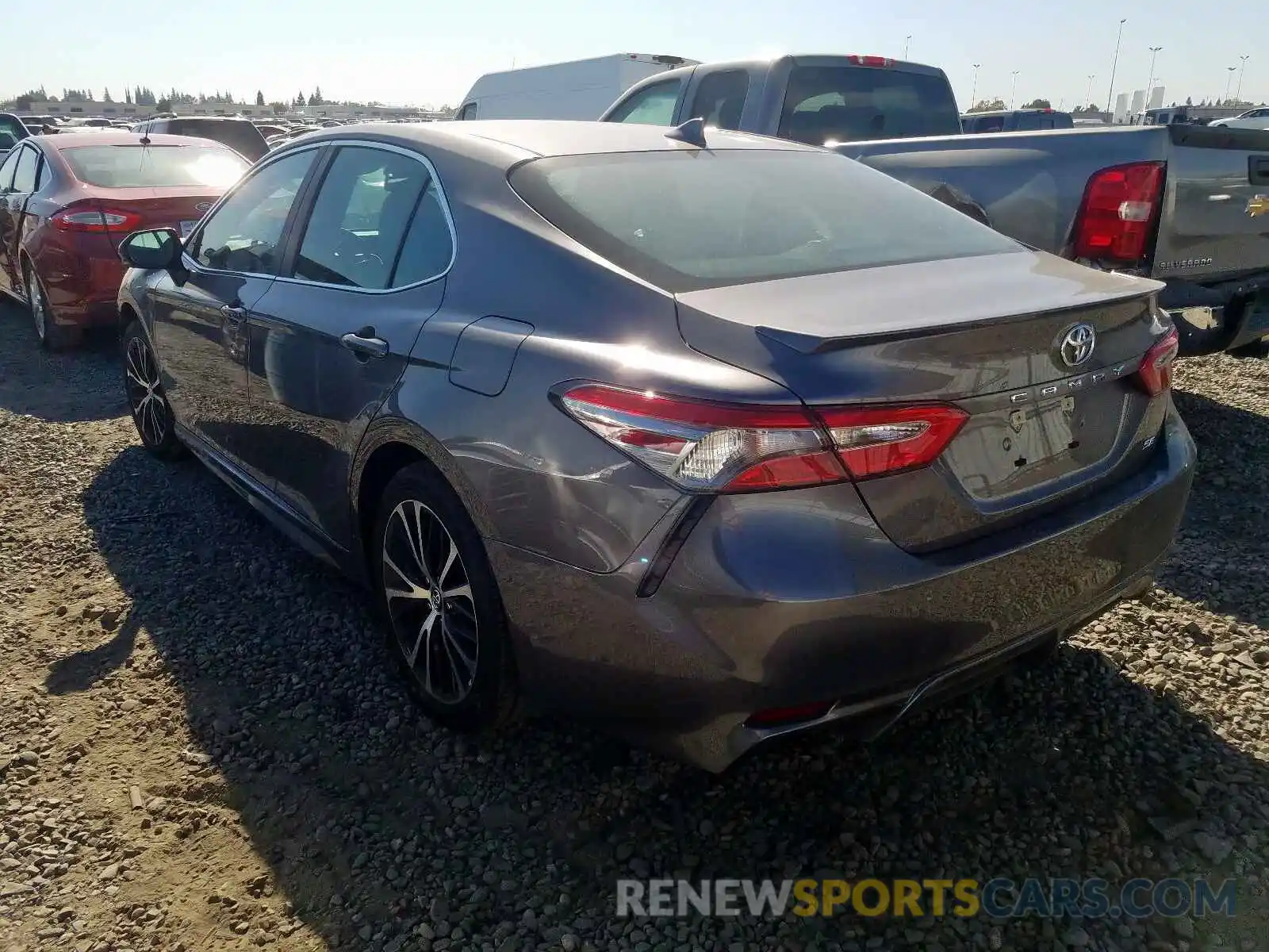 3 Photograph of a damaged car 4T1B11HK7KU831567 TOYOTA CAMRY 2019