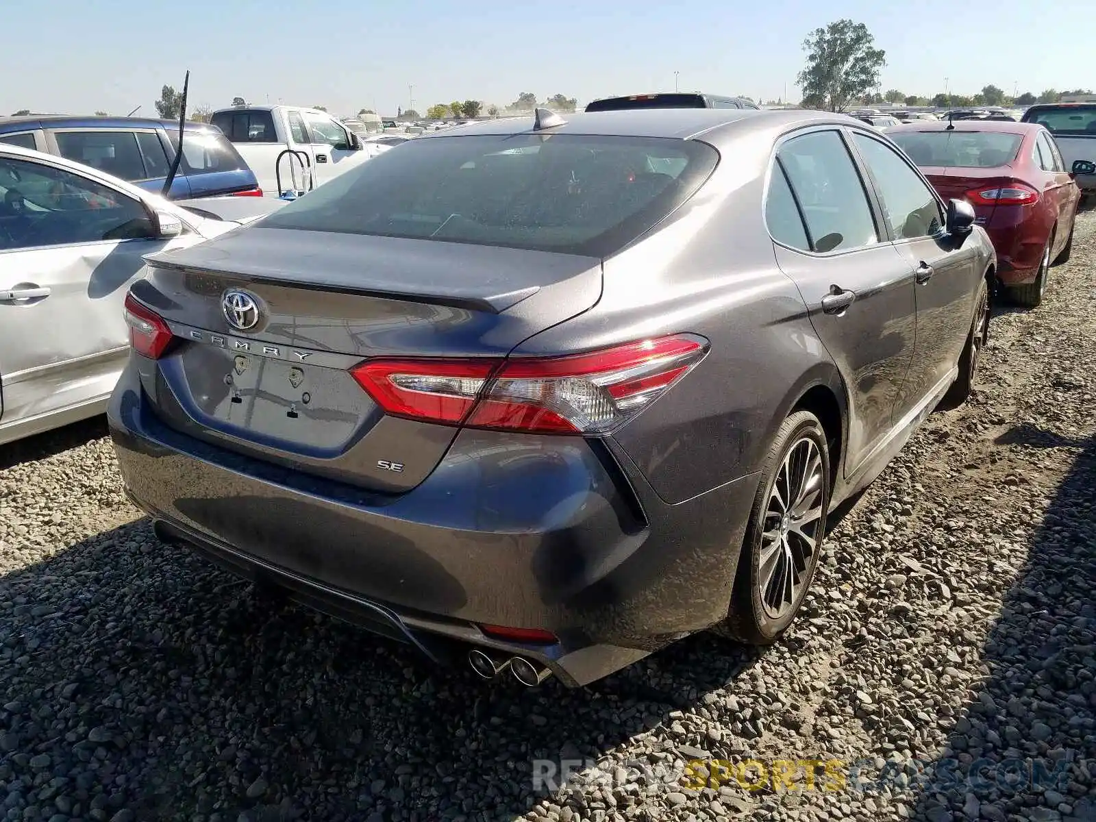 4 Фотография поврежденного автомобиля 4T1B11HK7KU831567 TOYOTA CAMRY 2019