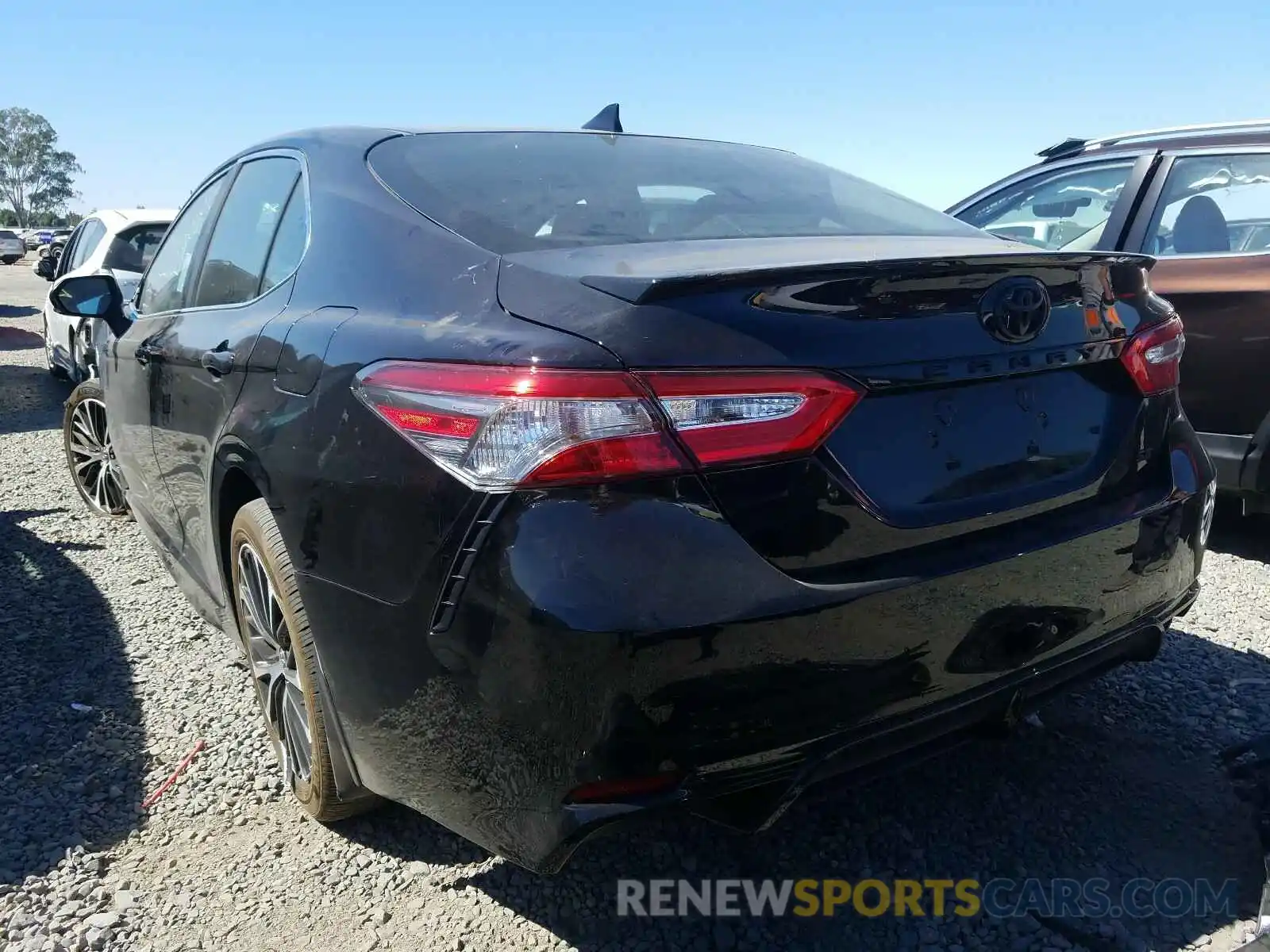 3 Photograph of a damaged car 4T1B11HK7KU834503 TOYOTA CAMRY 2019