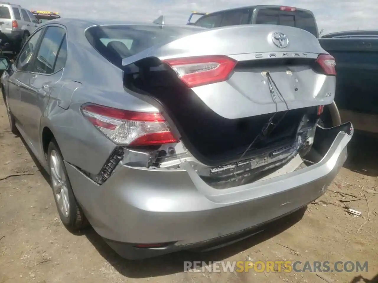 3 Photograph of a damaged car 4T1B11HK7KU836042 TOYOTA CAMRY 2019