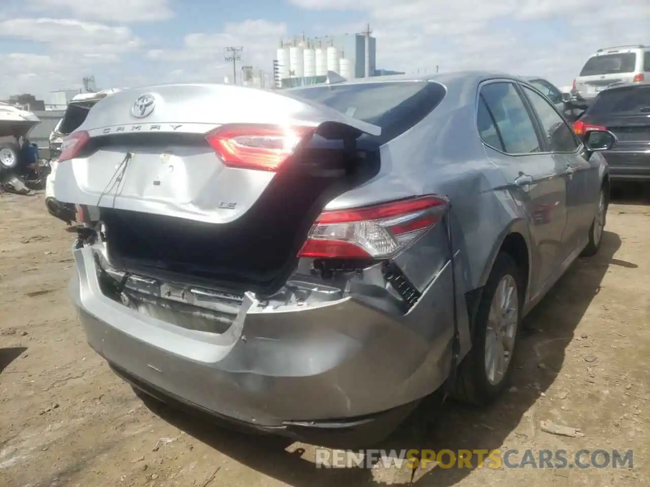 4 Photograph of a damaged car 4T1B11HK7KU836042 TOYOTA CAMRY 2019