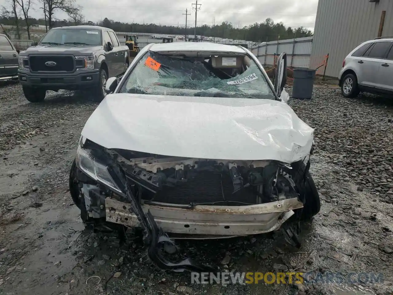 5 Photograph of a damaged car 4T1B11HK7KU838387 TOYOTA CAMRY 2019