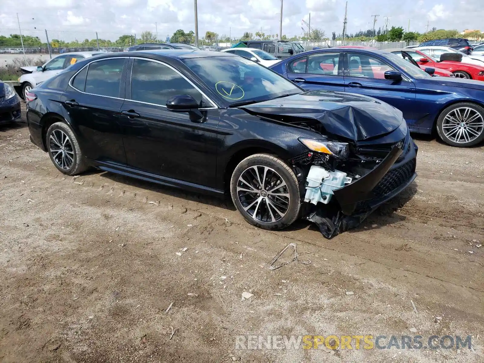 1 Photograph of a damaged car 4T1B11HK7KU840379 TOYOTA CAMRY 2019