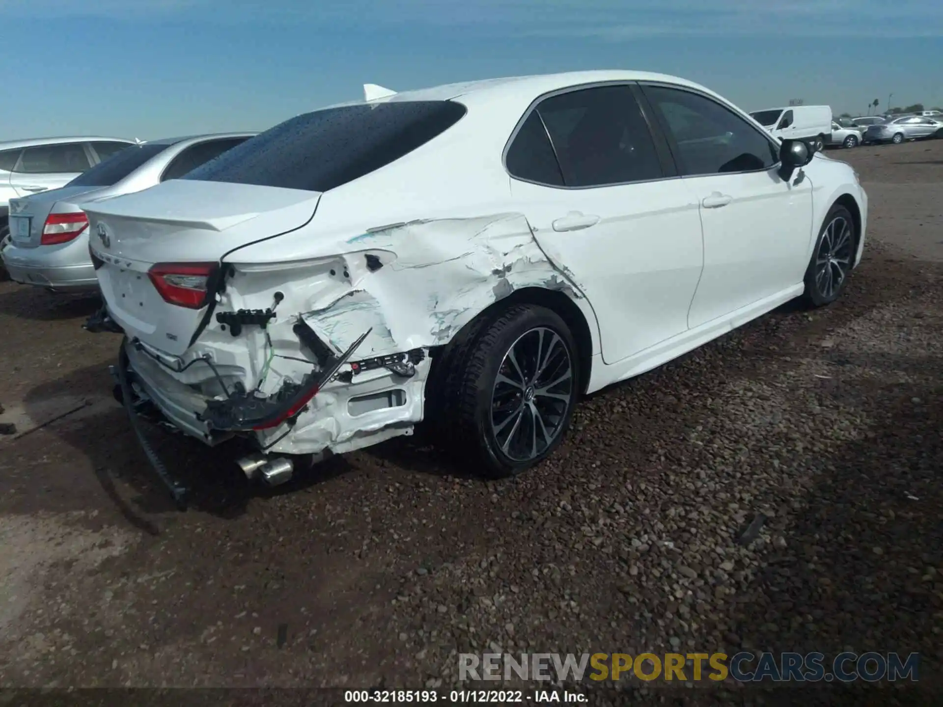 4 Photograph of a damaged car 4T1B11HK7KU840835 TOYOTA CAMRY 2019