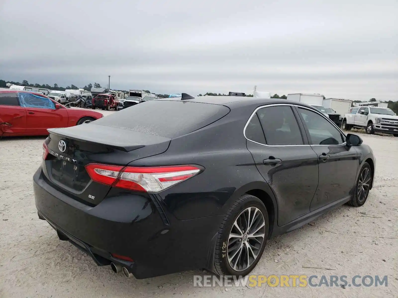 4 Photograph of a damaged car 4T1B11HK7KU841192 TOYOTA CAMRY 2019