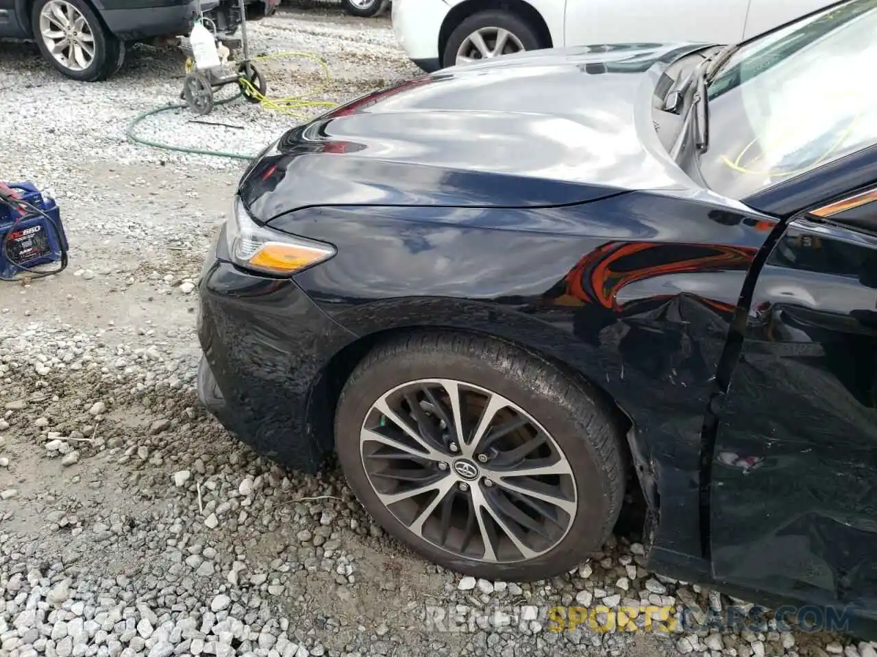 10 Photograph of a damaged car 4T1B11HK7KU842990 TOYOTA CAMRY 2019