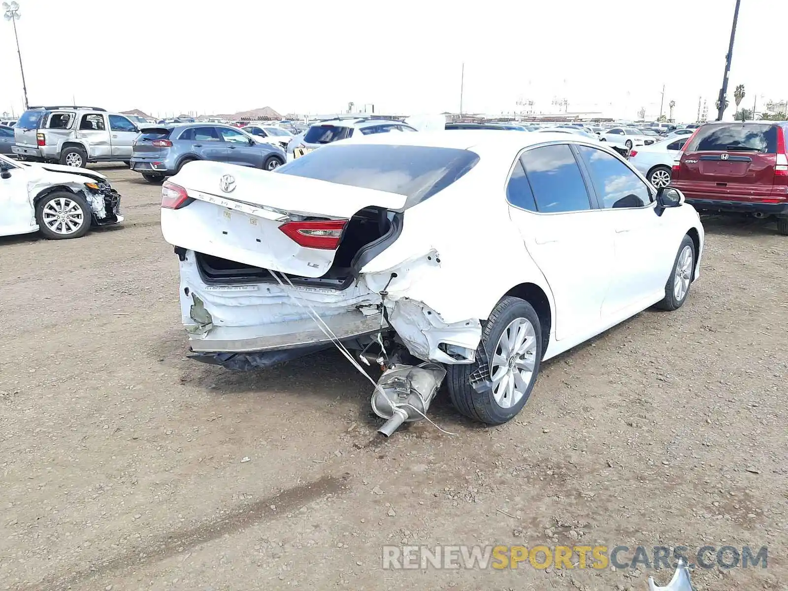 4 Photograph of a damaged car 4T1B11HK7KU843413 TOYOTA CAMRY 2019