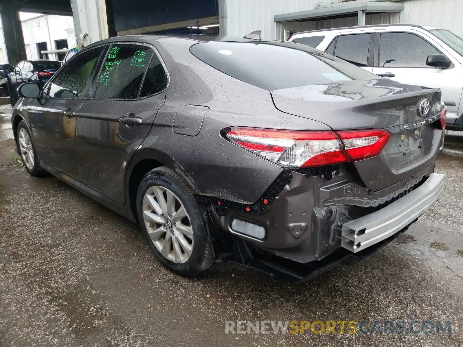 3 Photograph of a damaged car 4T1B11HK7KU843802 TOYOTA CAMRY 2019