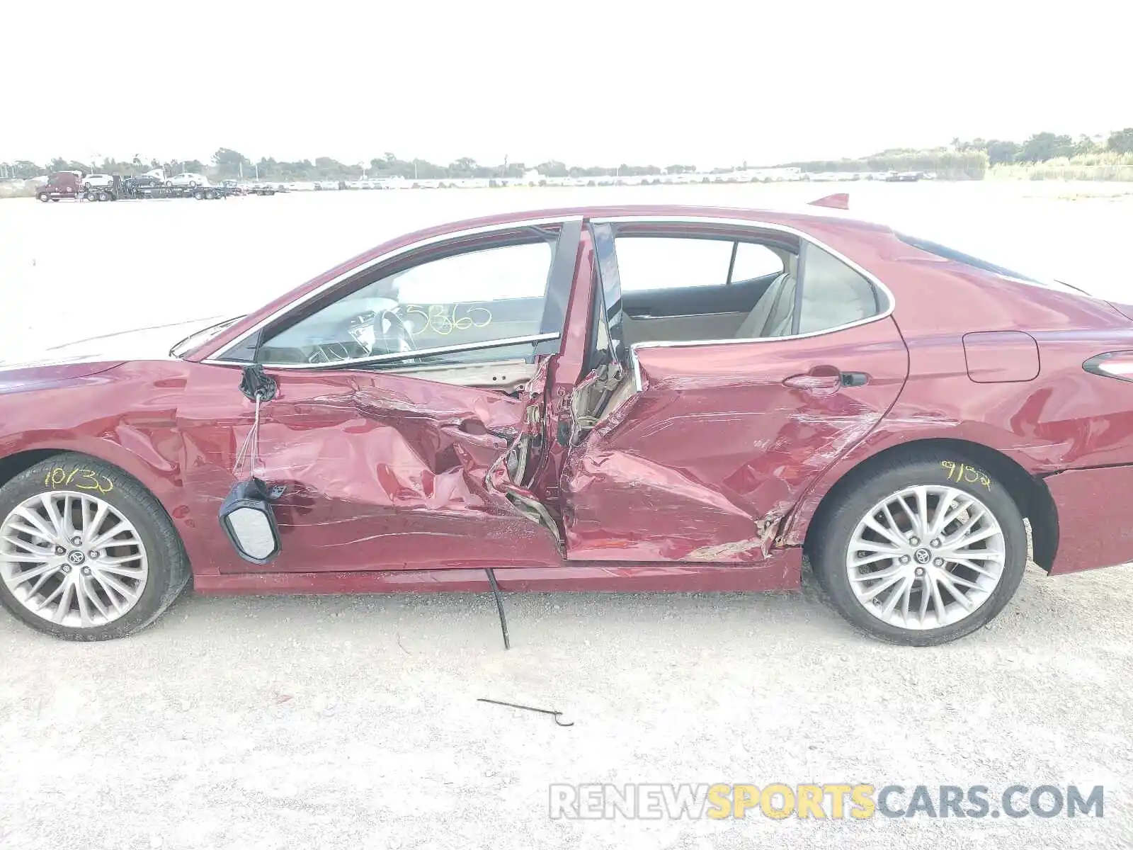 9 Photograph of a damaged car 4T1B11HK7KU844206 TOYOTA CAMRY 2019