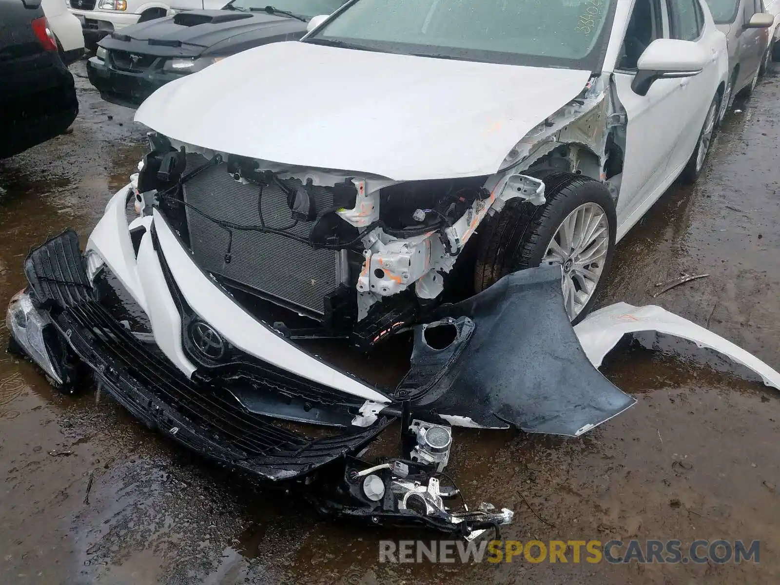 9 Photograph of a damaged car 4T1B11HK7KU846053 TOYOTA CAMRY 2019